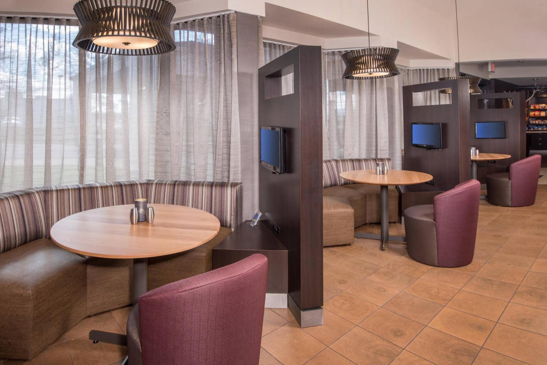 Courtyard by Marriott Dulles Airport Chantilly photo 17