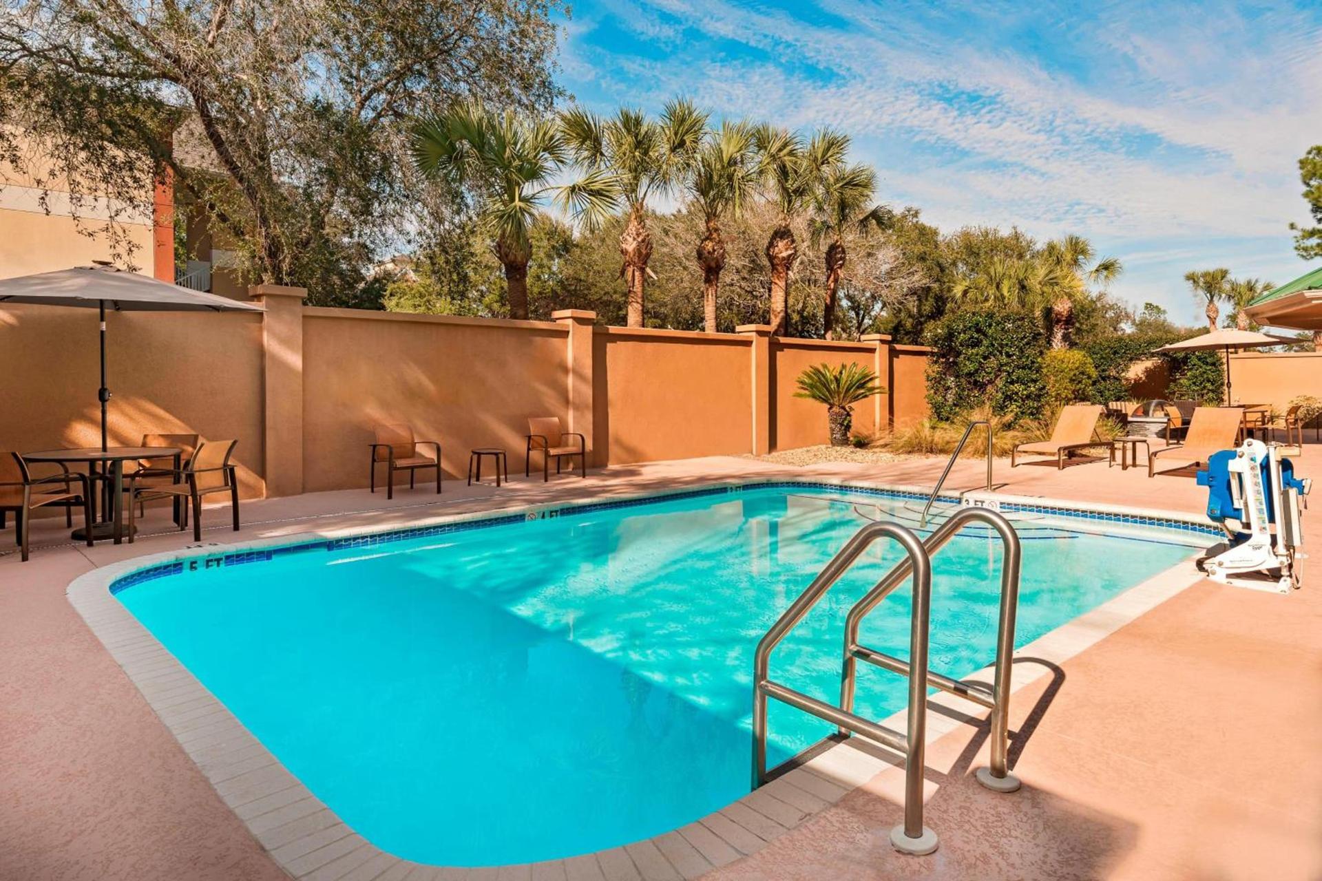 Courtyard by Marriott Gainesville FL photo 24
