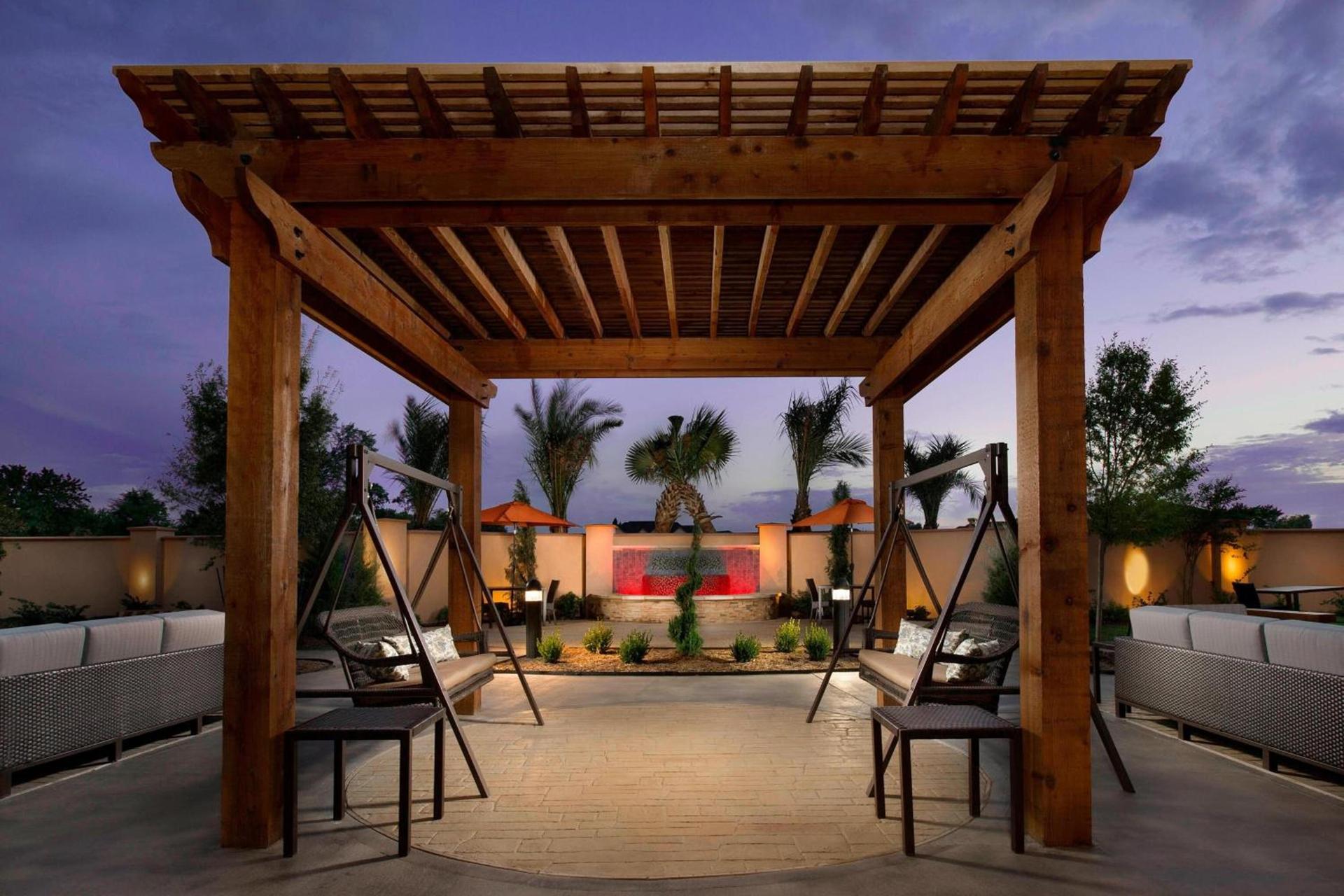 Courtyard Houston NW/290 Corridor photo 2