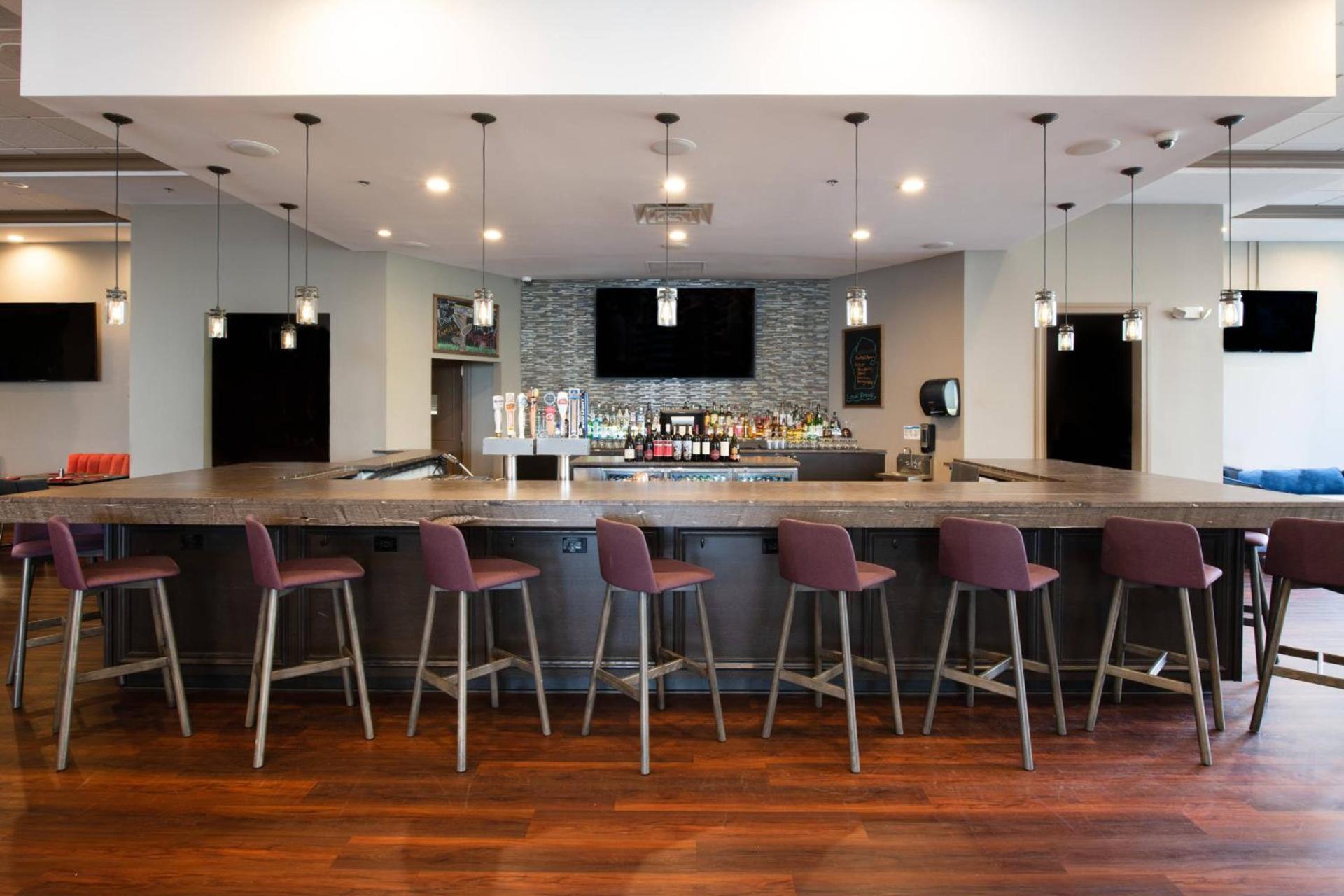 Skyline Hotel Detroit Airport, SureStay Collection by Best Western photo 15