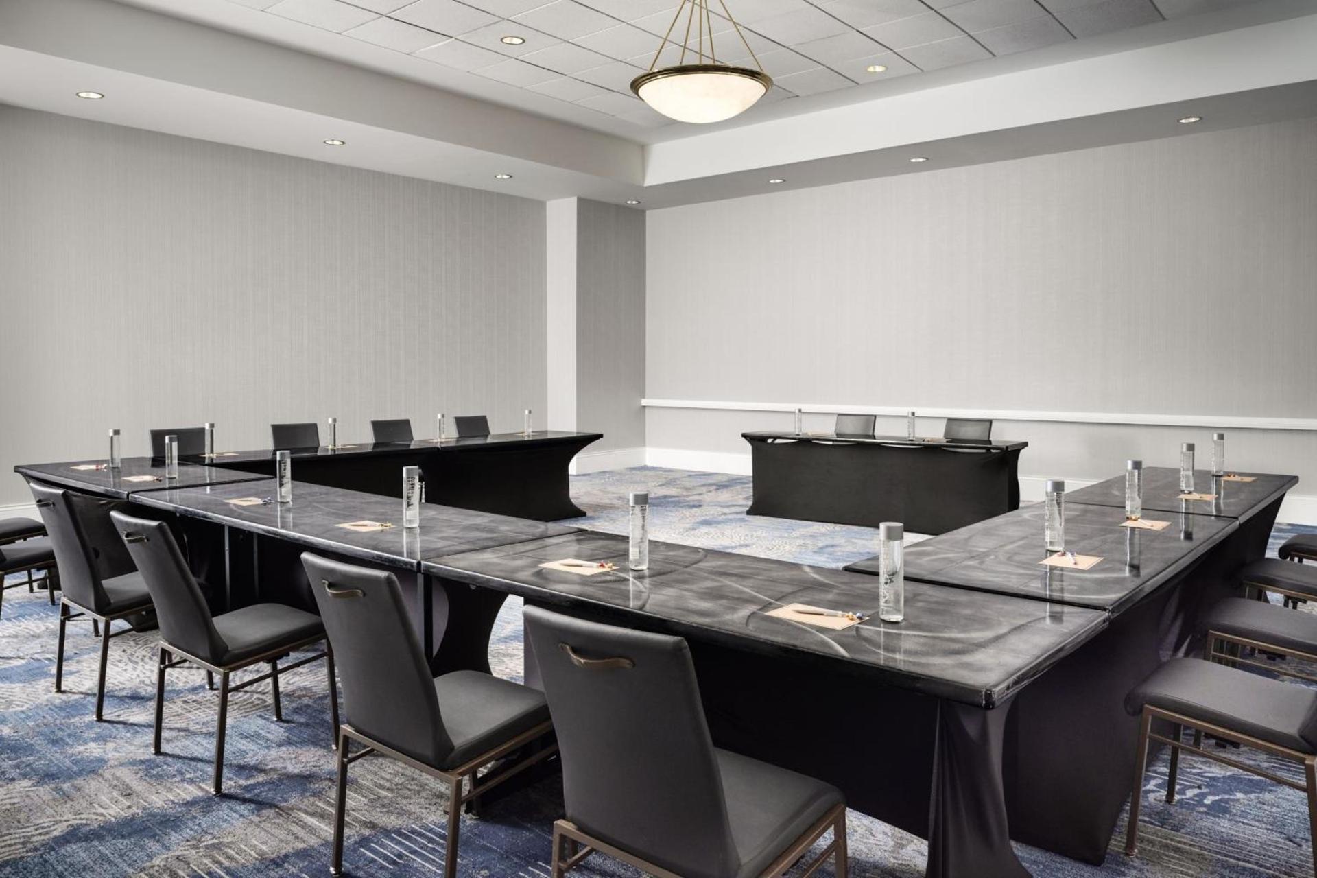 Renaissance Portsmouth-Norfolk Waterfront Hotel photo 22