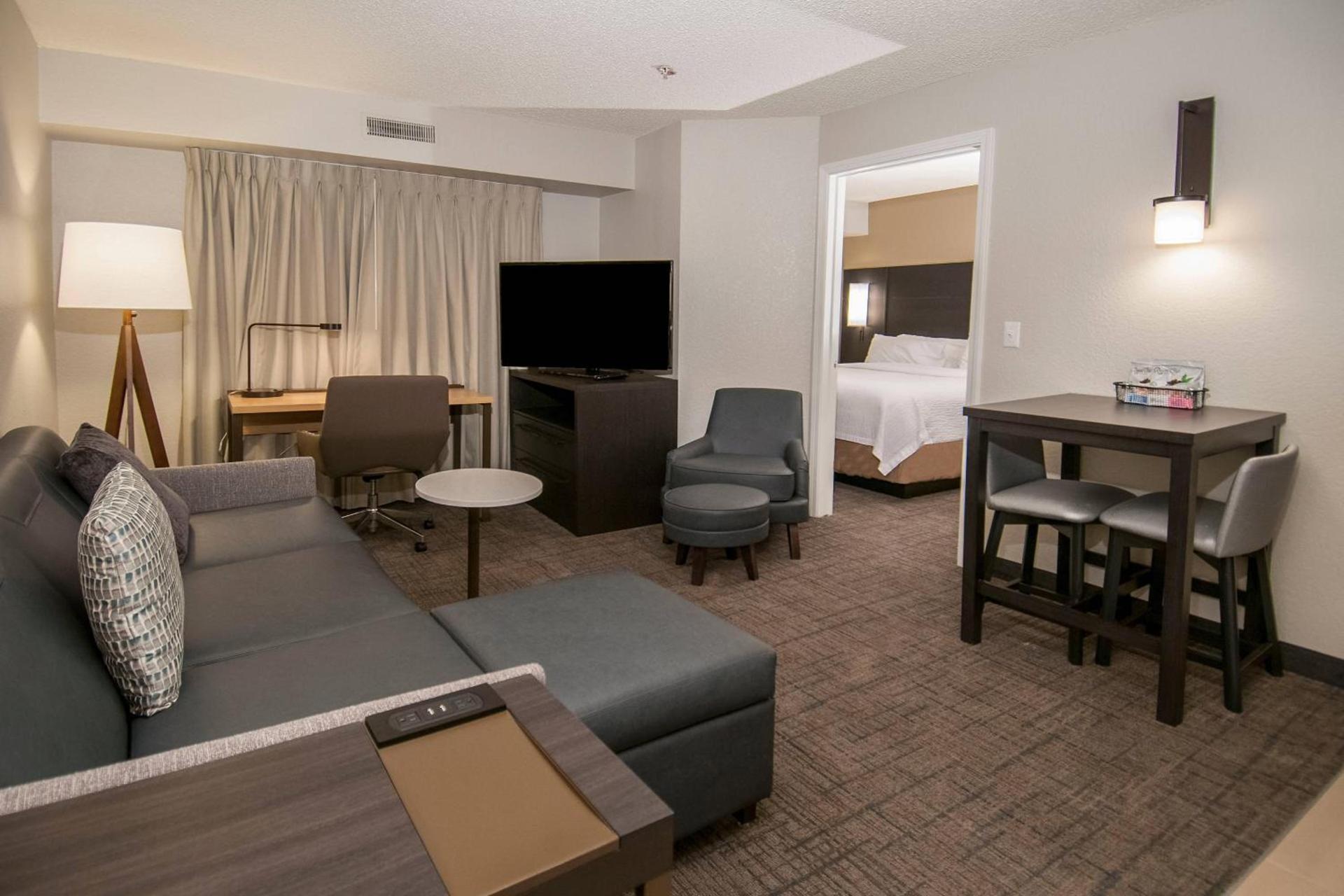 Residence Inn by Marriott Springdale photo 7