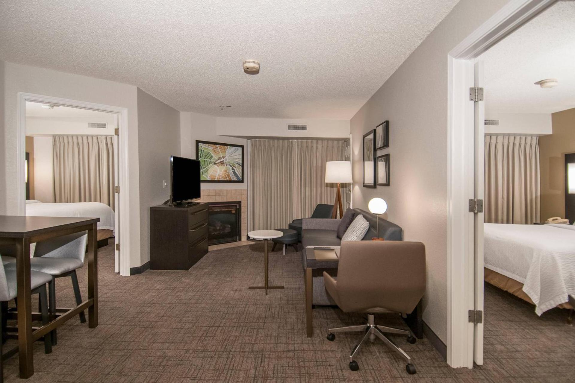Residence Inn by Marriott Springdale photo 10