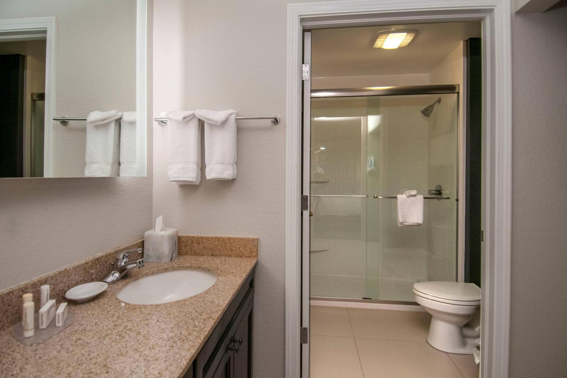 Residence Inn by Marriott Springdale photo 12