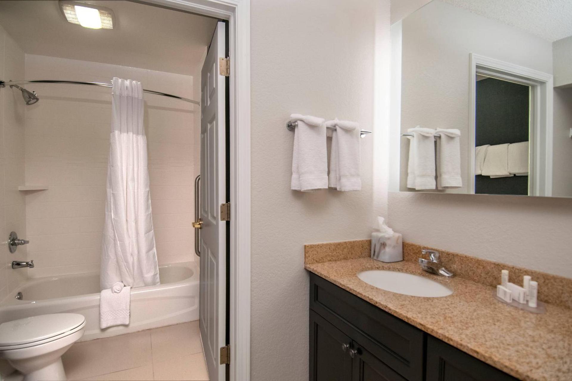 Residence Inn by Marriott Springdale photo 13