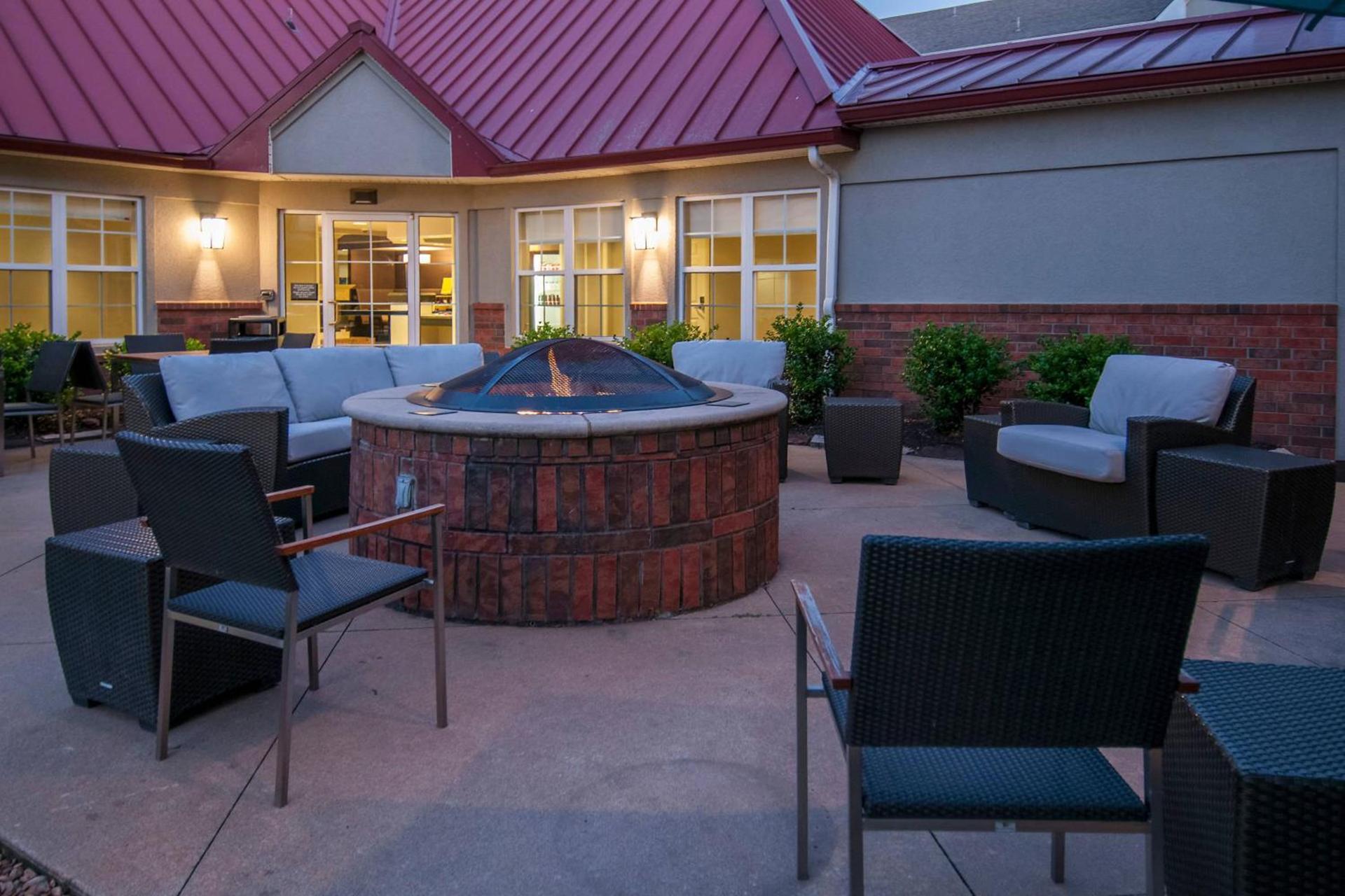 Residence Inn by Marriott Springdale photo 16