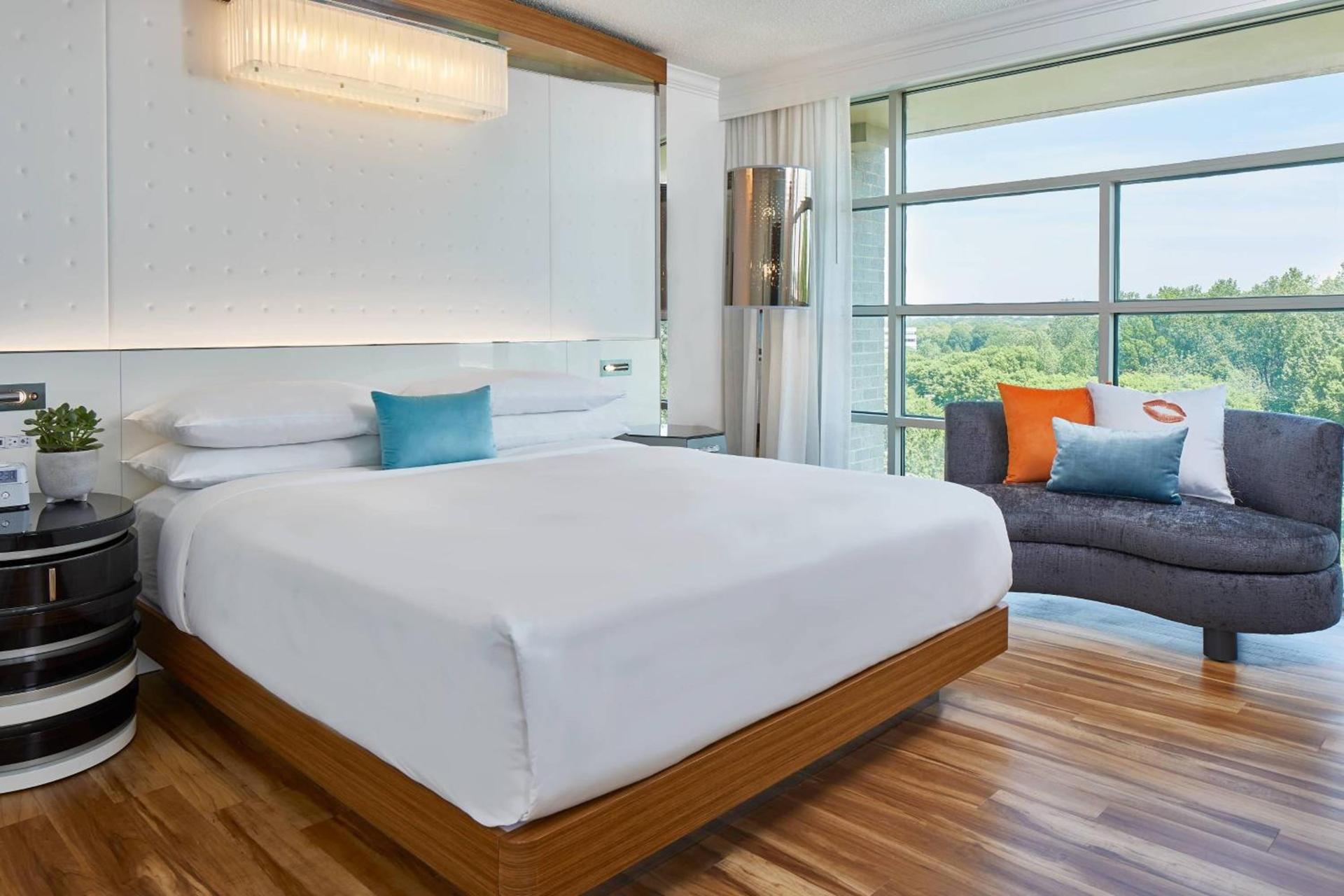 Renaissance Charlotte SouthPark Hotel photo 5