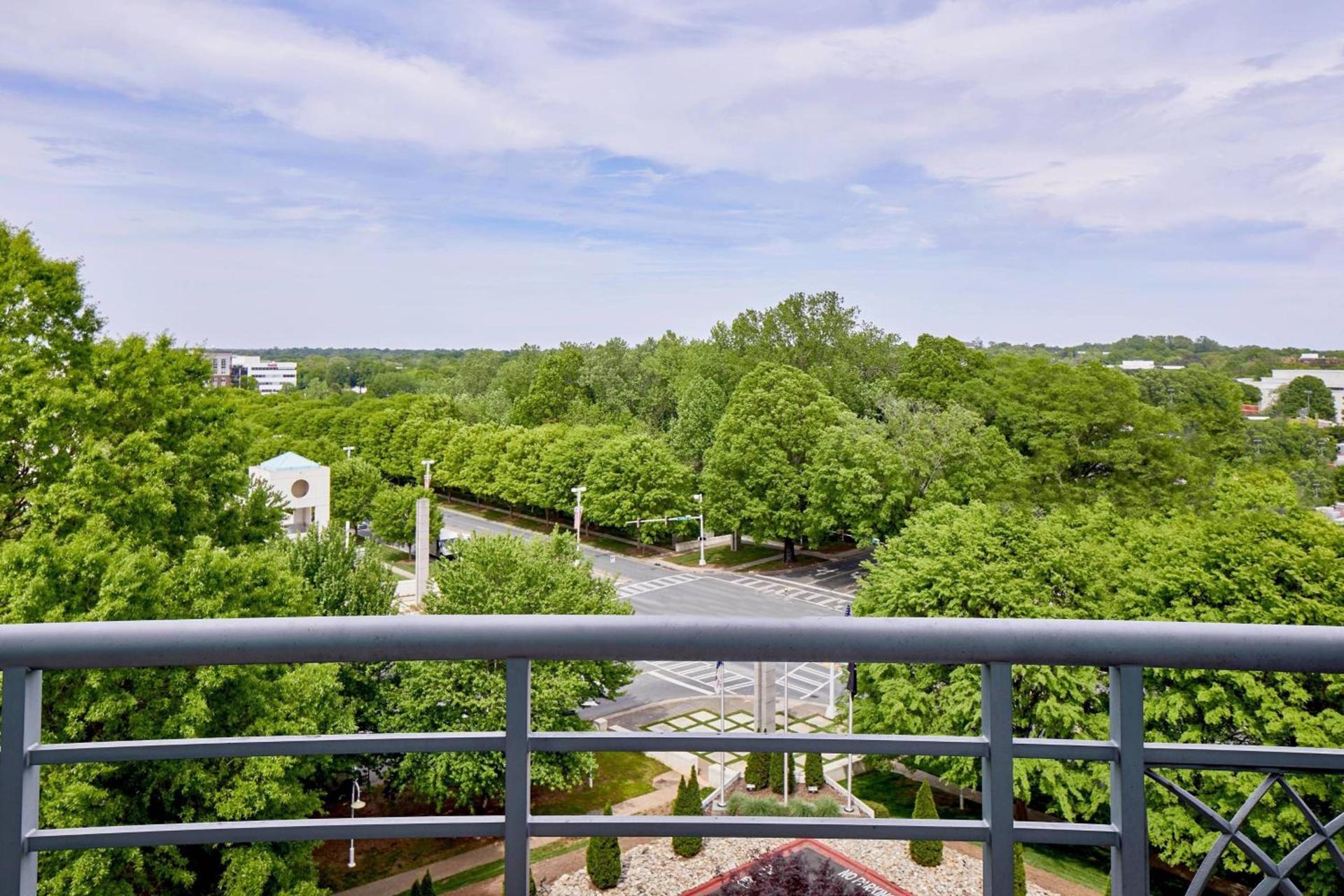 Renaissance Charlotte SouthPark Hotel photo 11