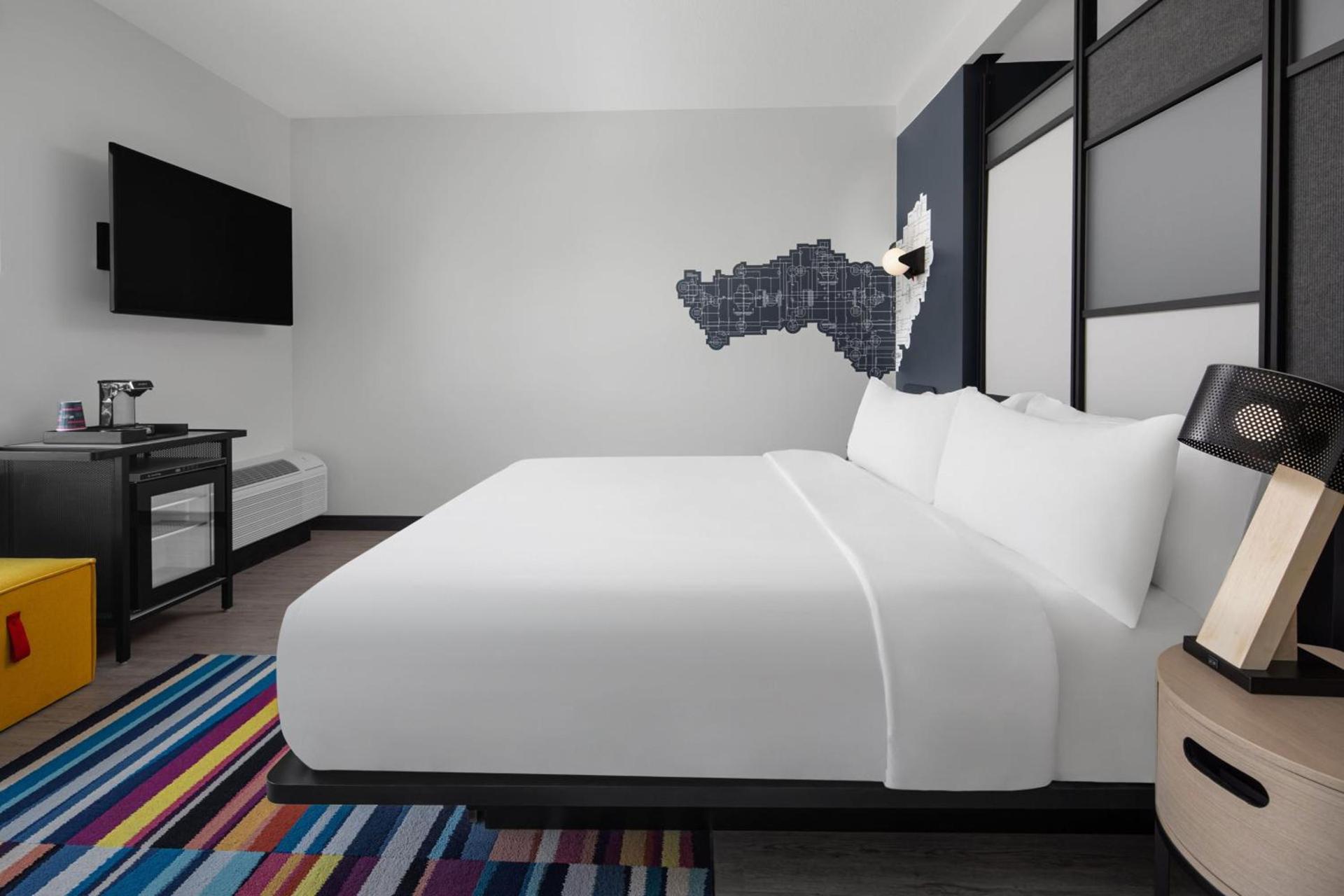 Aloft by Marriott Tampa Midtown photo 11