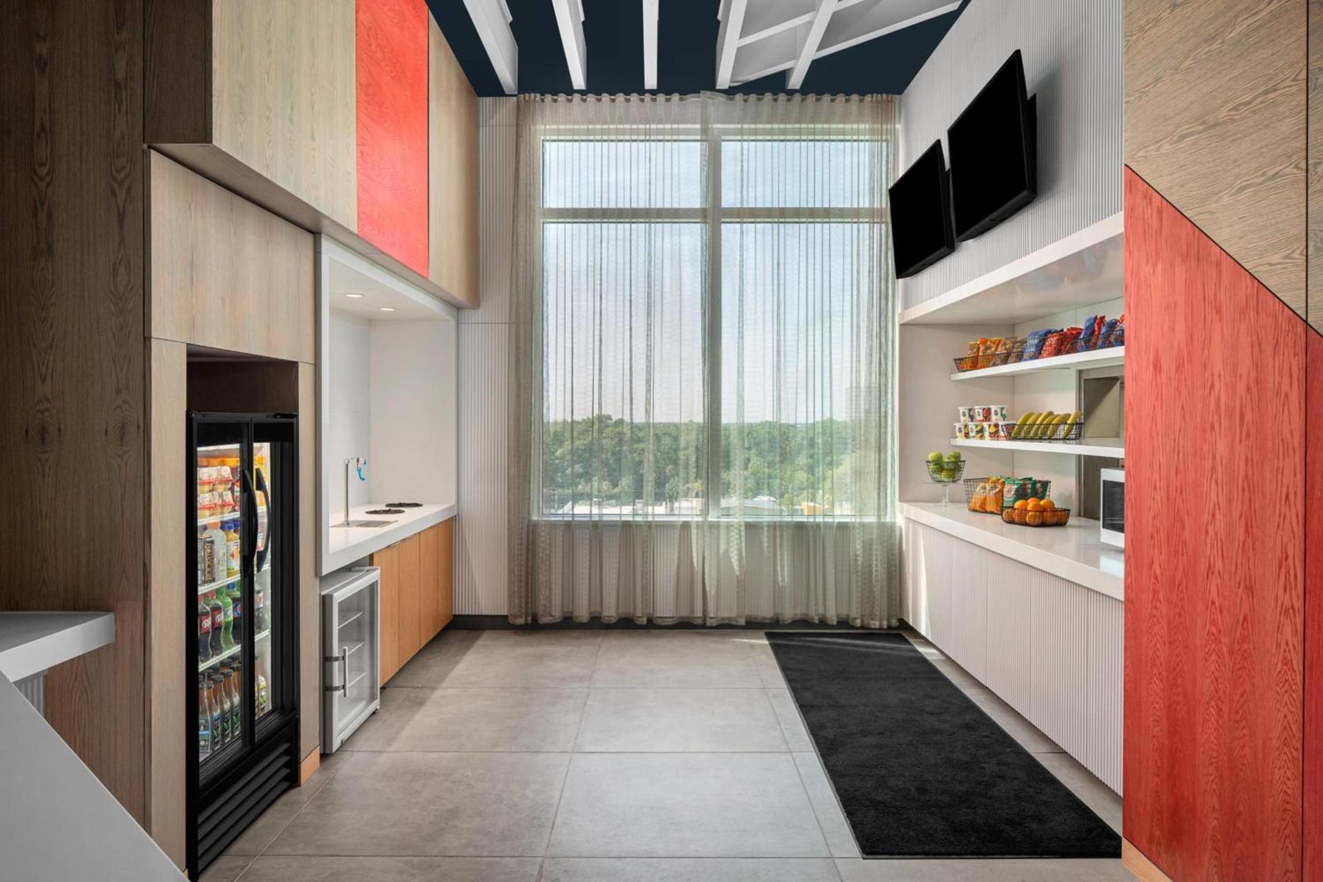 Aloft by Marriott Tampa Midtown photo 20