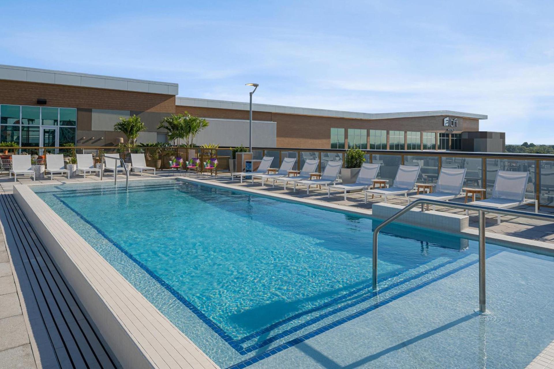 Aloft by Marriott Tampa Midtown photo 28