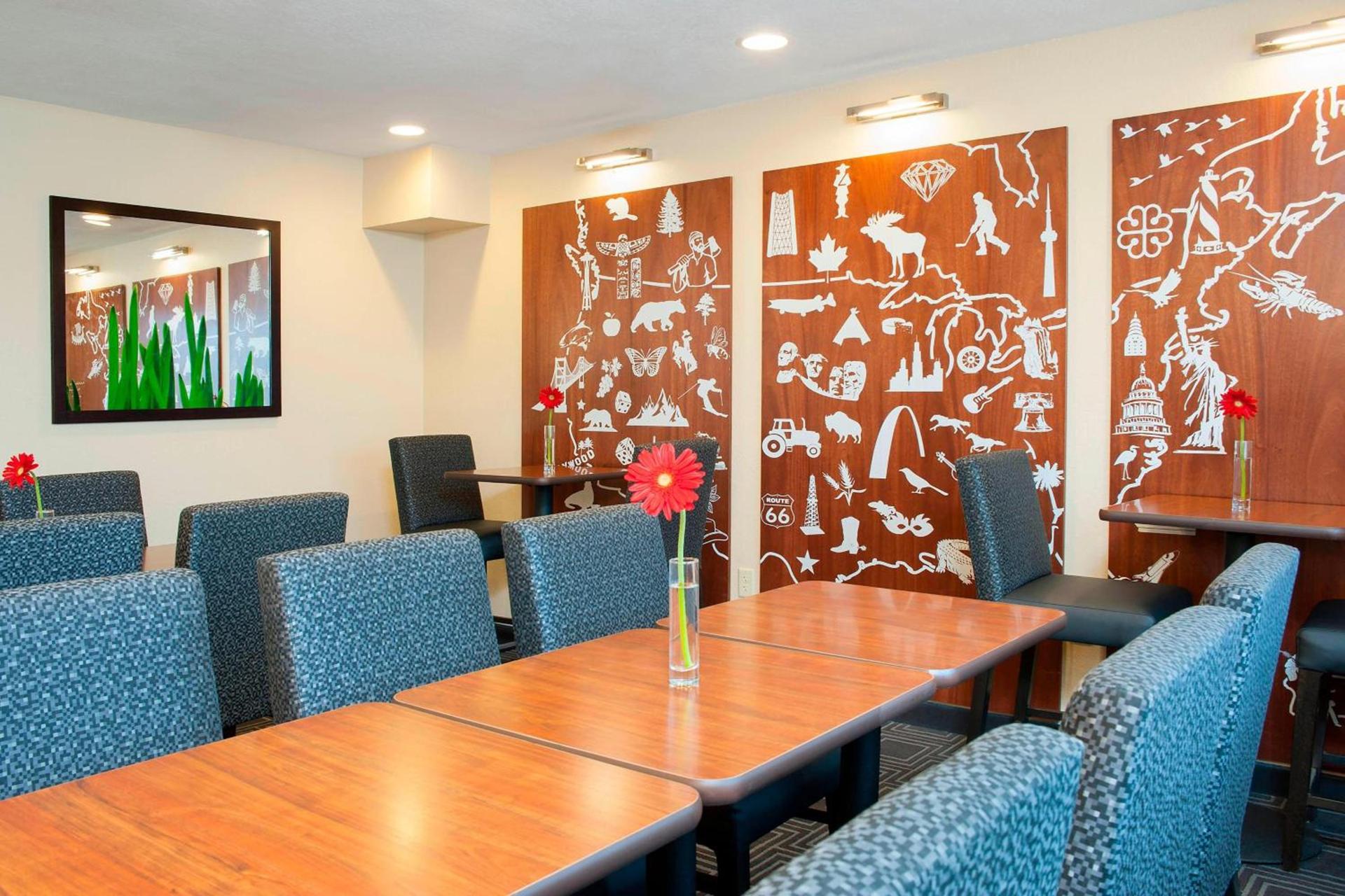 TownePlace Suites Indianapolis Park 100 photo 11