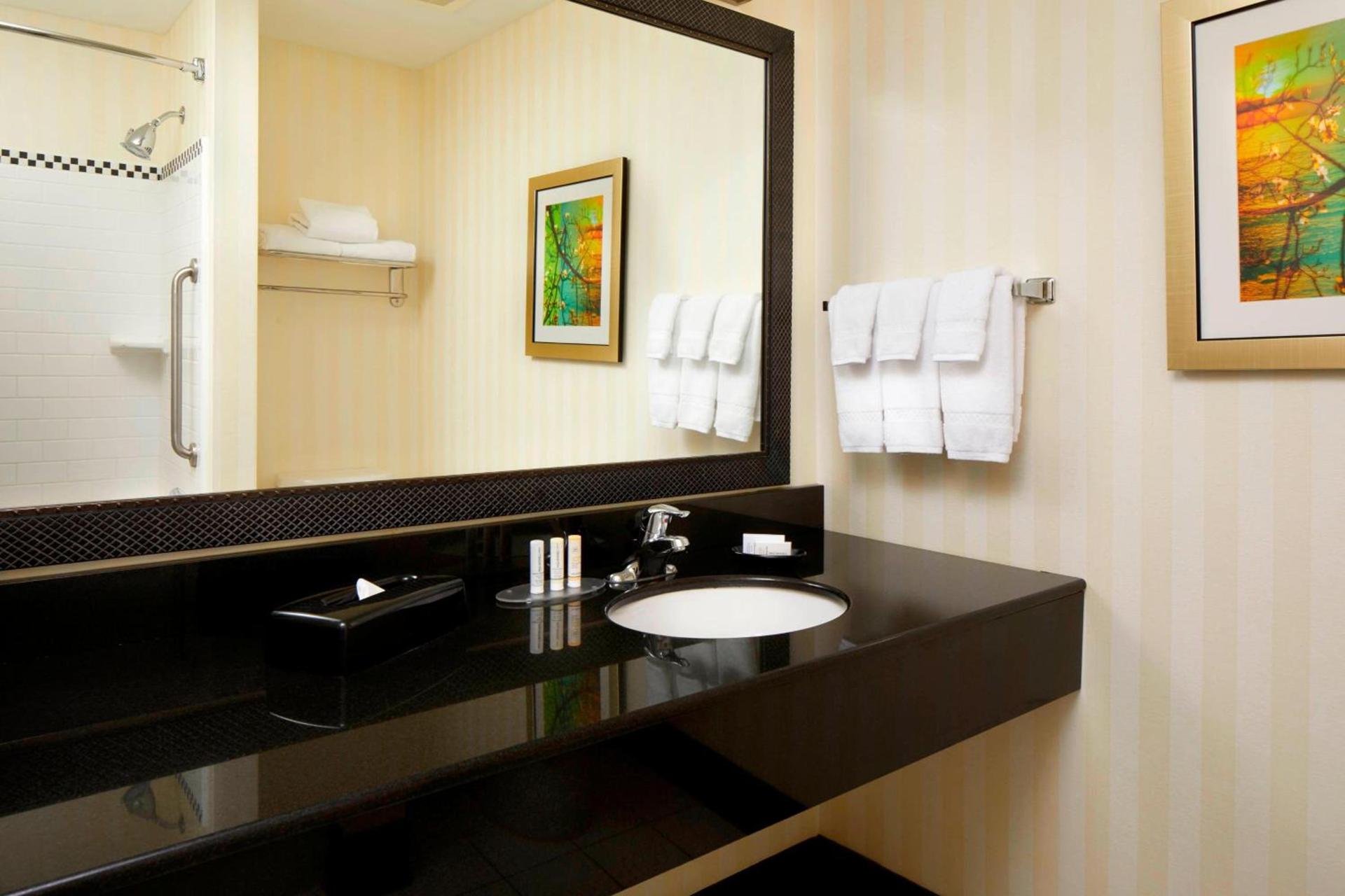 Fairfield Inn & Suites by Marriott Cumberland photo 10