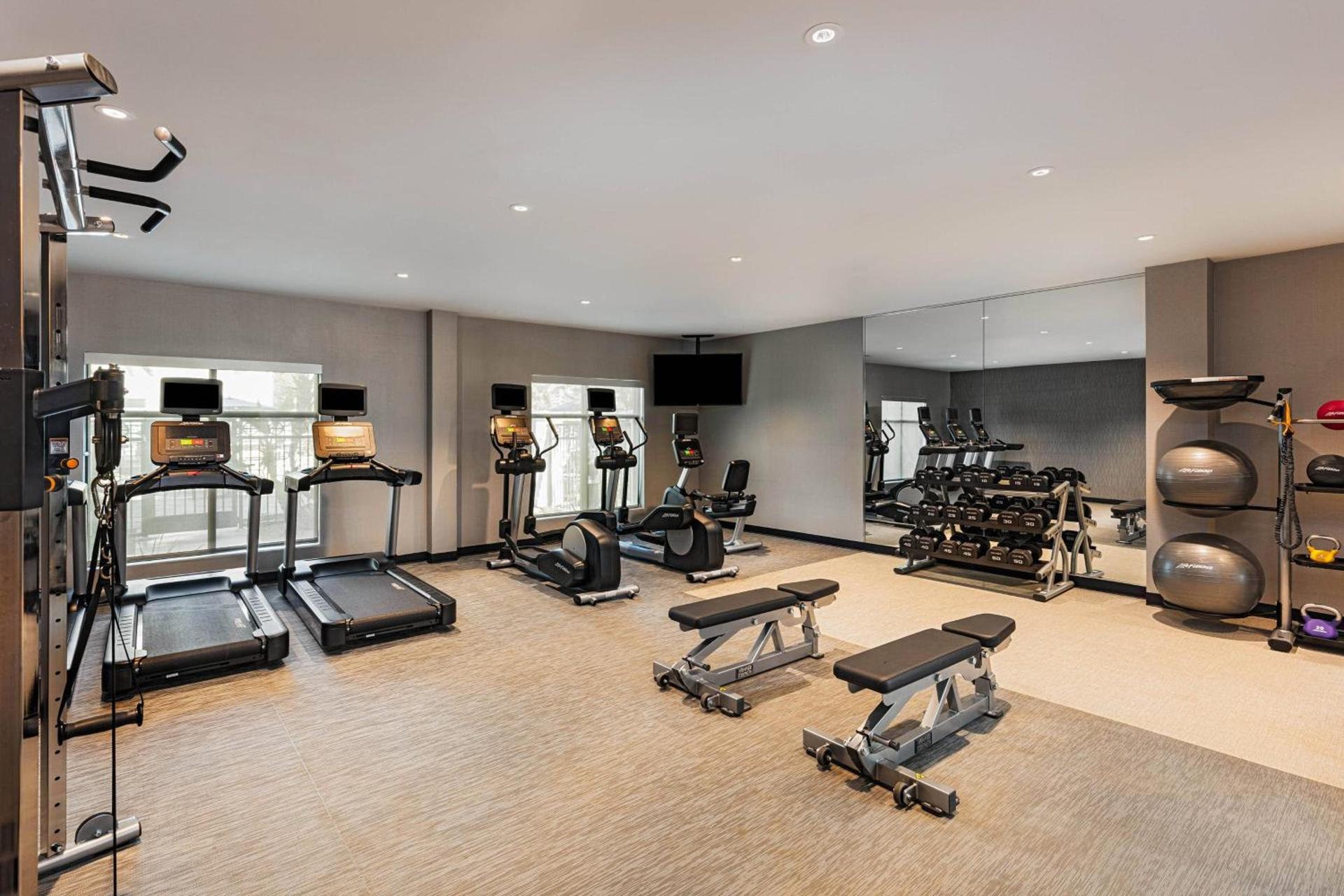 Courtyard by Marriott Anaheim Resort/Convention Center photo 24