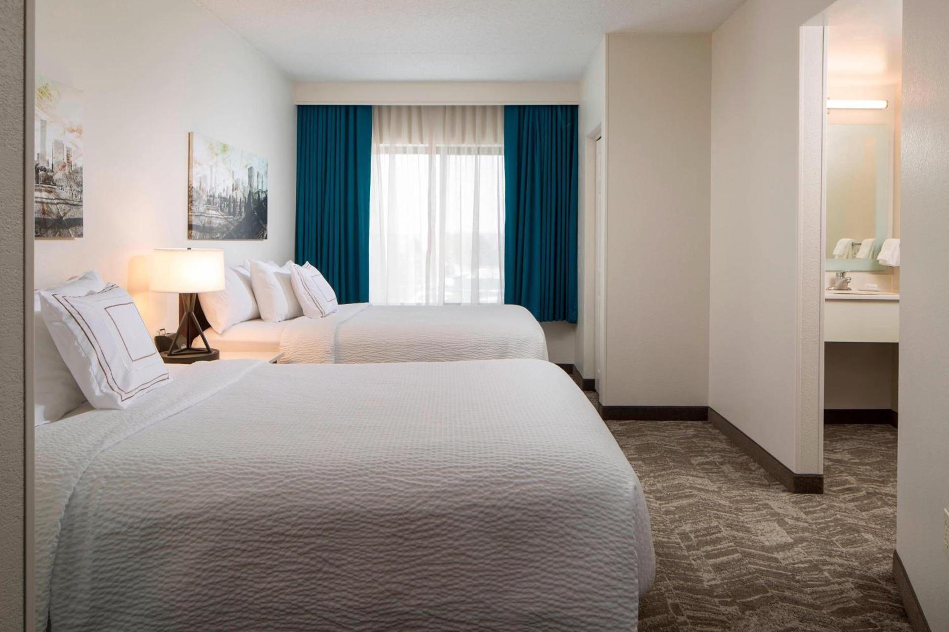 SpringHill Suites Chicago Lincolnshire photo 9