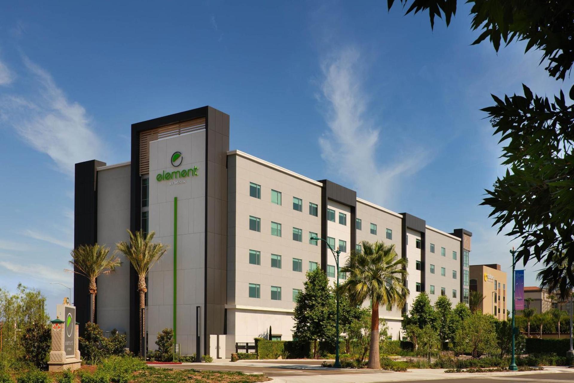 Element by Marriott Anaheim Resort Convention Center photo 2
