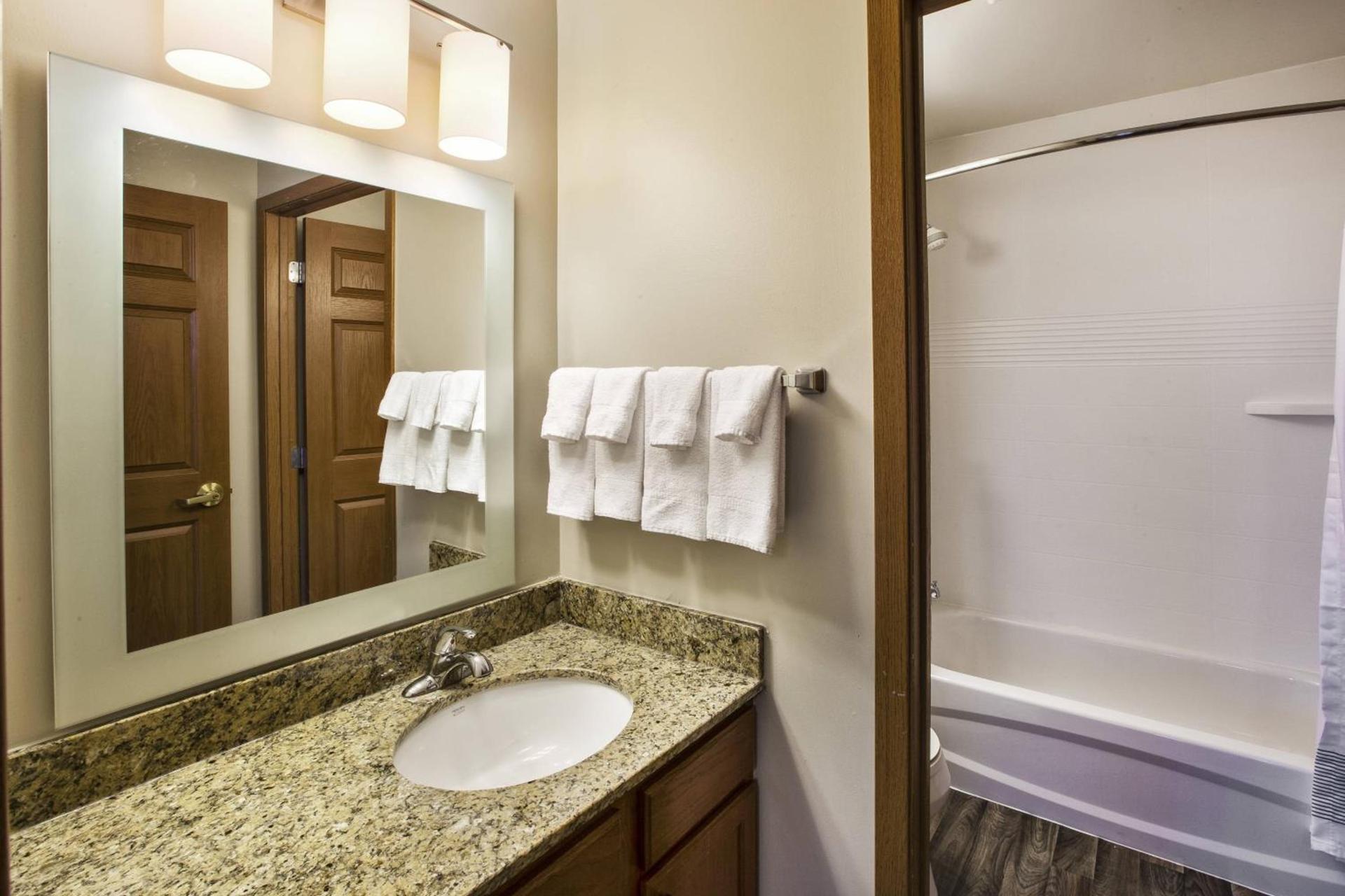 TownePlace Suites Detroit Sterling Heights photo 13
