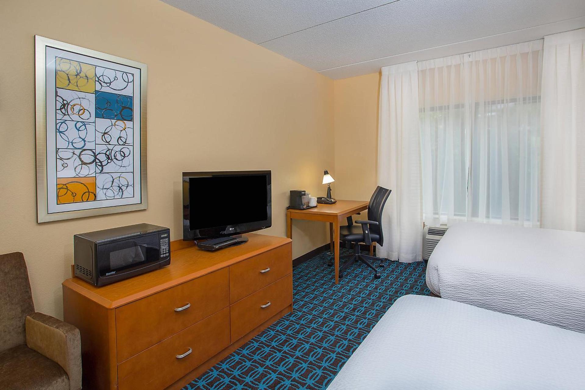 Fairfield Inn & Suites Kodak photo 6
