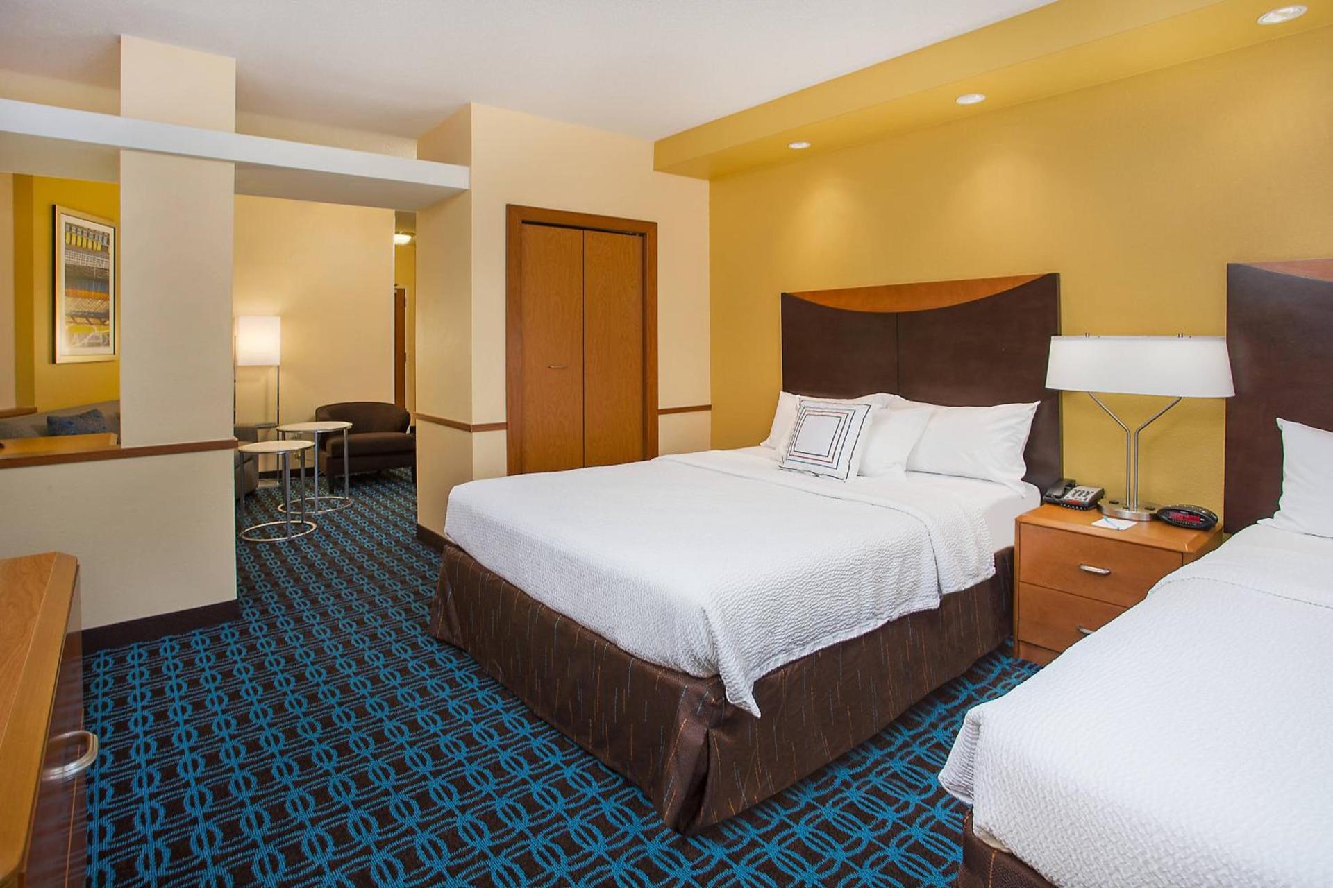 Fairfield Inn & Suites Kodak photo 8