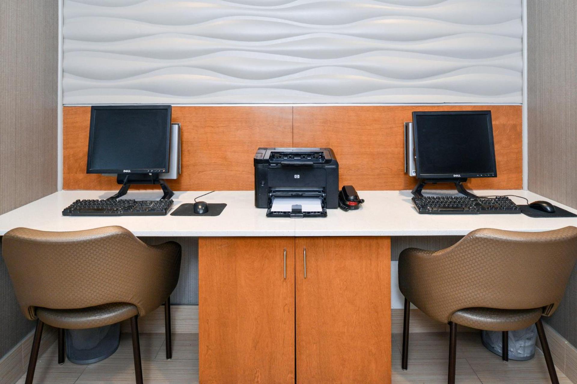SpringHill Suites Ashburn Dulles North photo 13