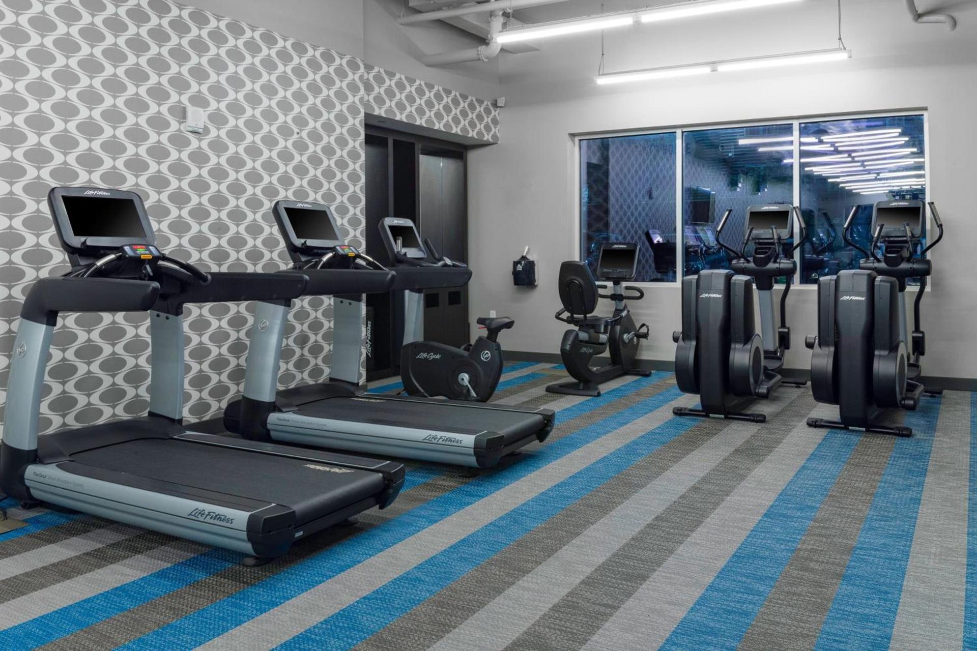 Aloft by Marriott Gainesville University Area photo 17