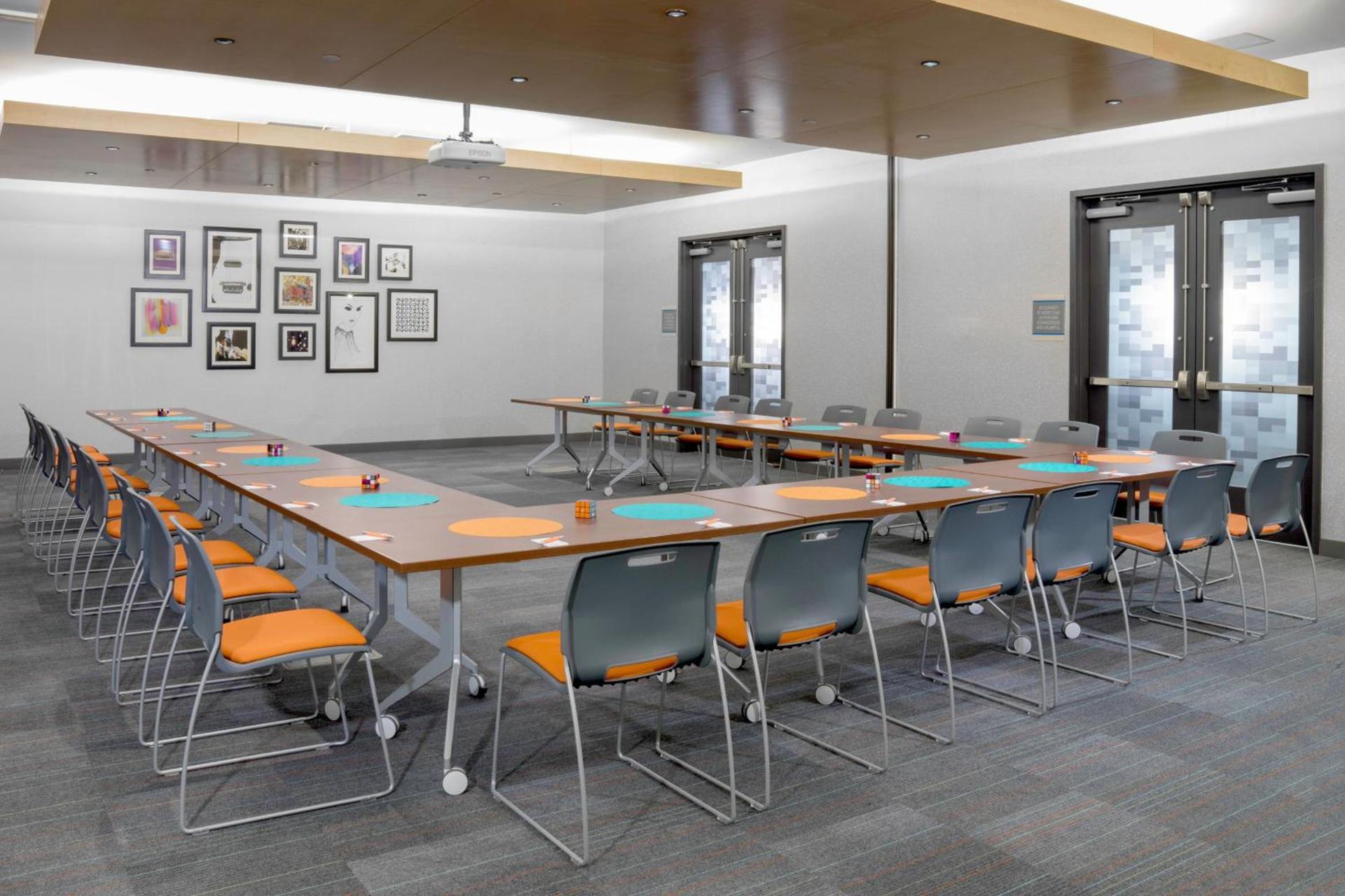Aloft by Marriott Gainesville University Area photo 23