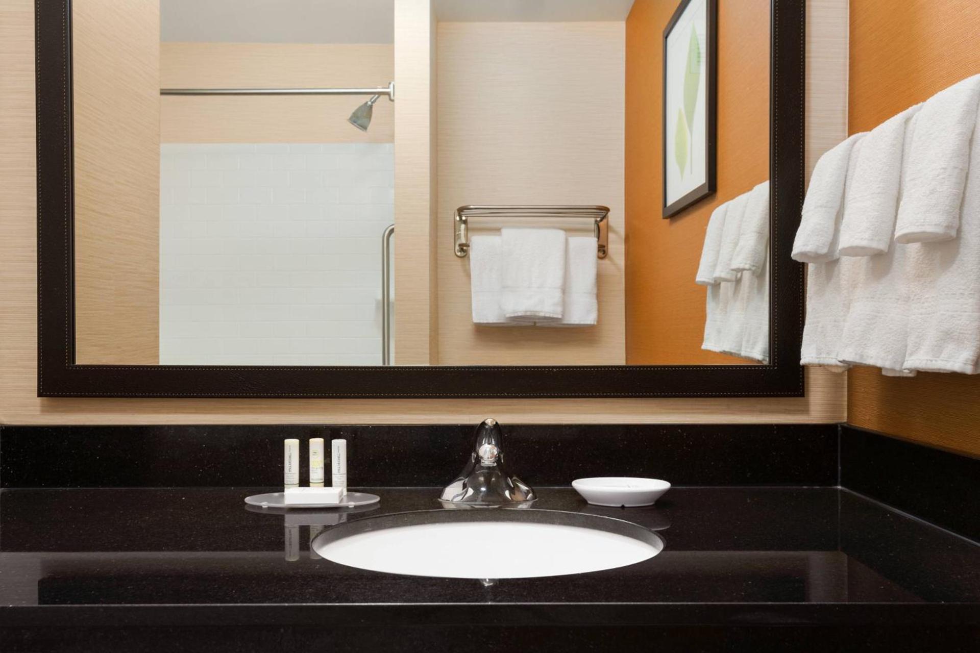 Fairfield Inn & Suites by Marriott Weirton photo 9