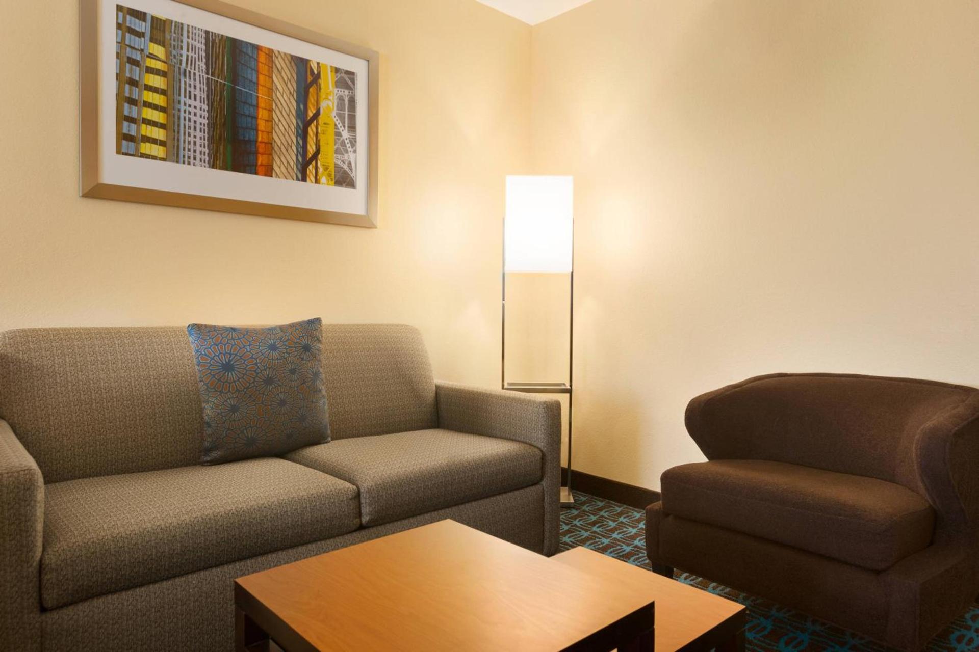 Fairfield Inn & Suites by Marriott Weirton photo 12
