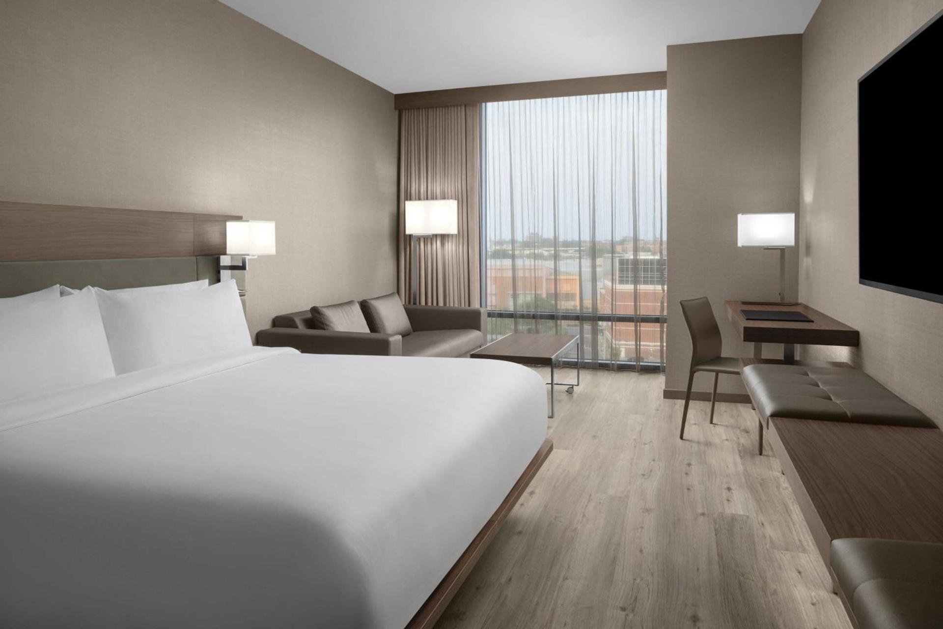 AC Hotel by Marriott Columbus Downtown photo 10