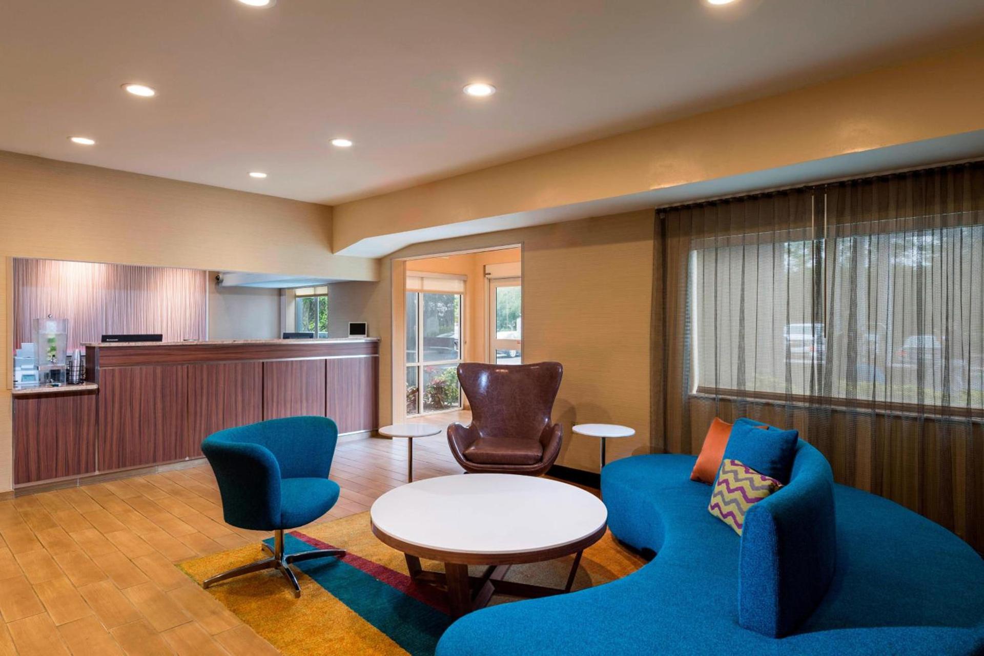 Fairfield Inn and Suites St Petersburg Clearwater photo 2