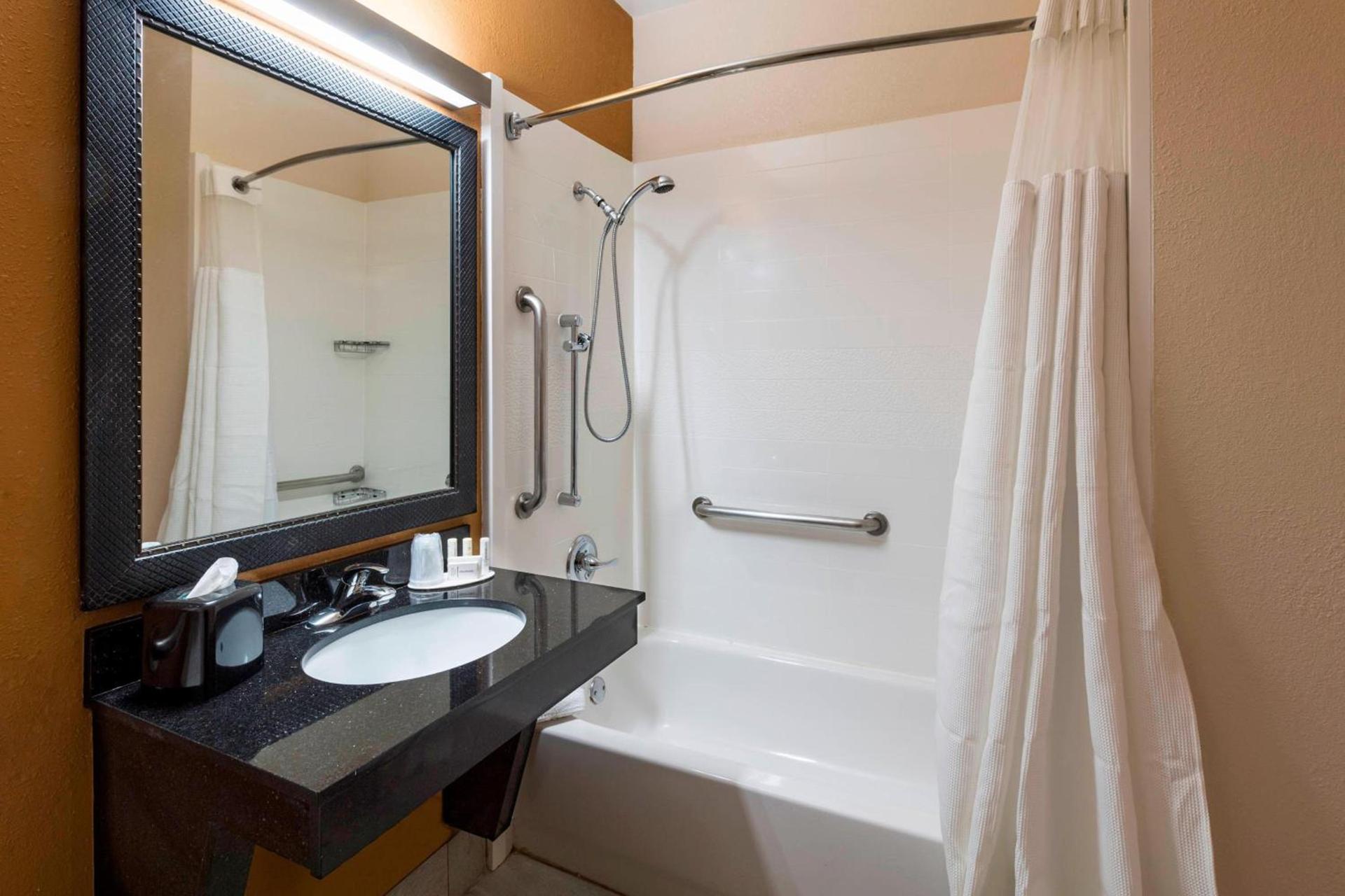 Fairfield Inn and Suites St Petersburg Clearwater photo 8