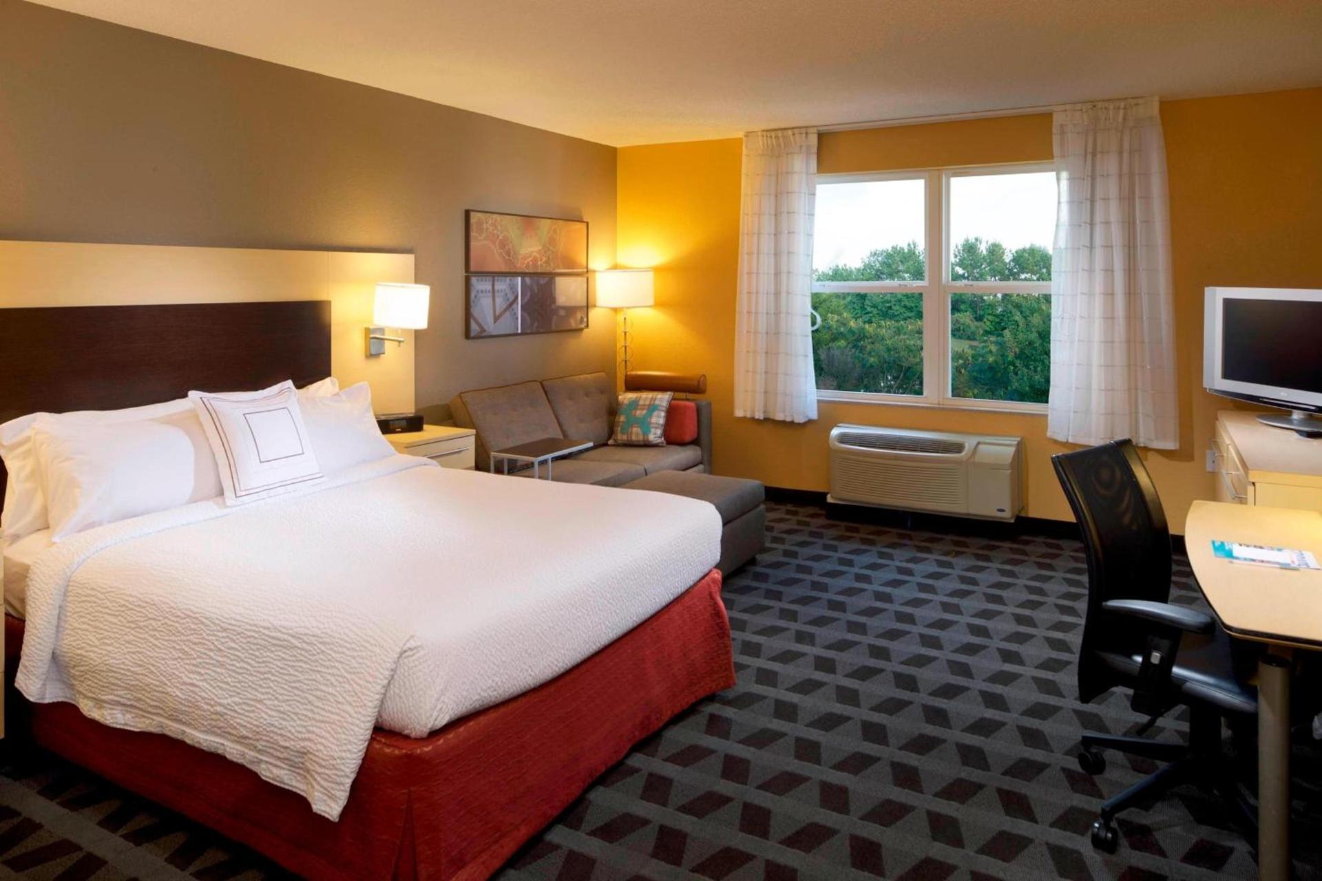 TownePlace Suites by Marriott Jacksonville photo 8