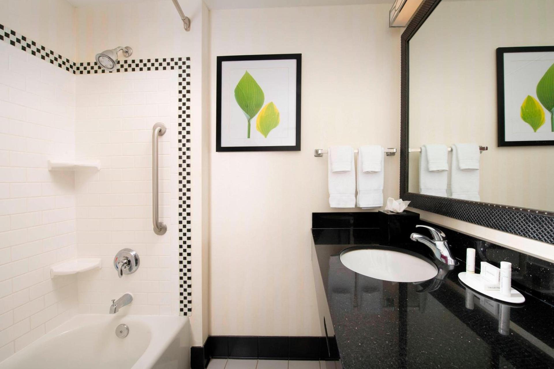 Fairfield Inn & Suites by Marriott Miami Airport South photo 11