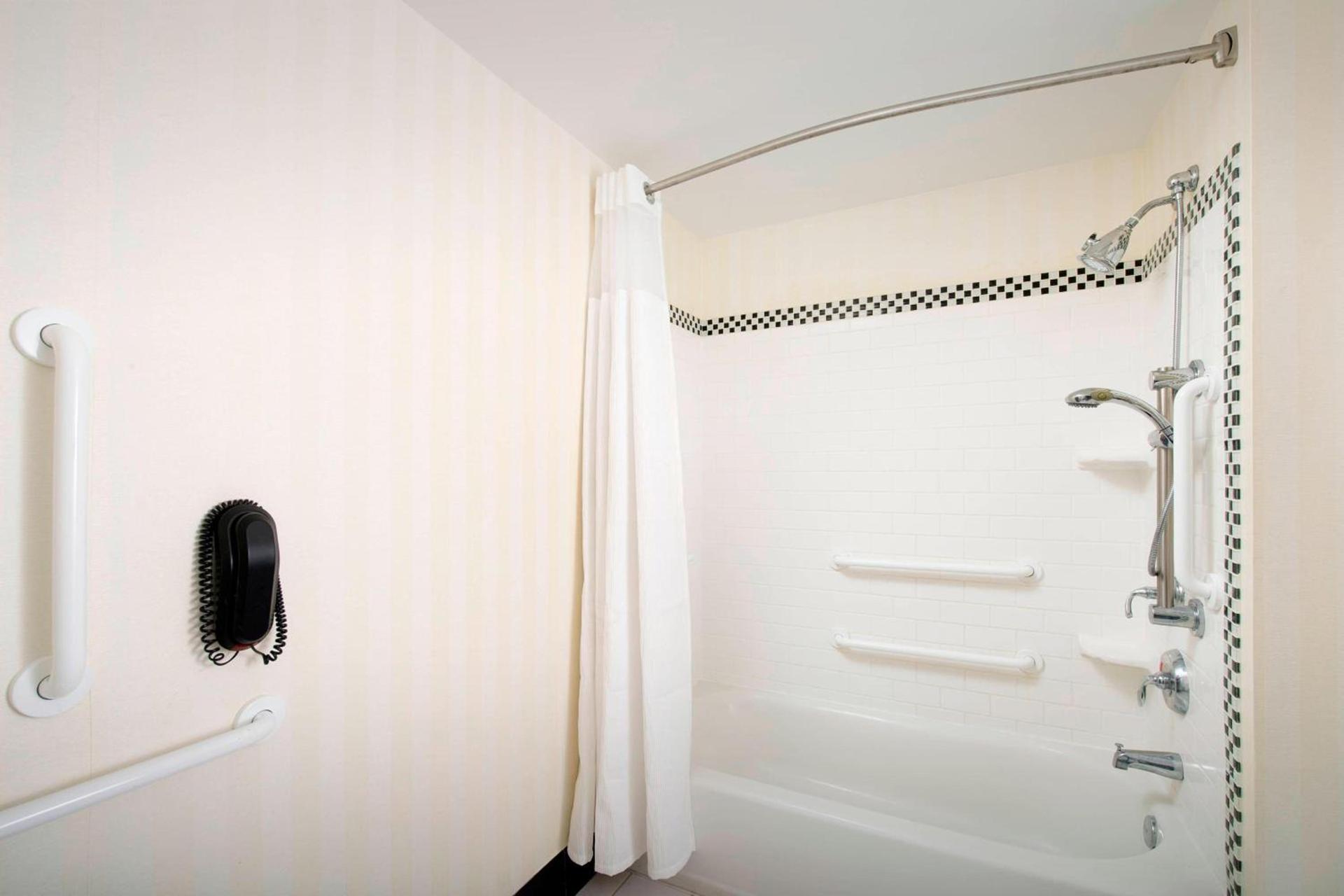 Fairfield Inn & Suites by Marriott Miami Airport South photo 12