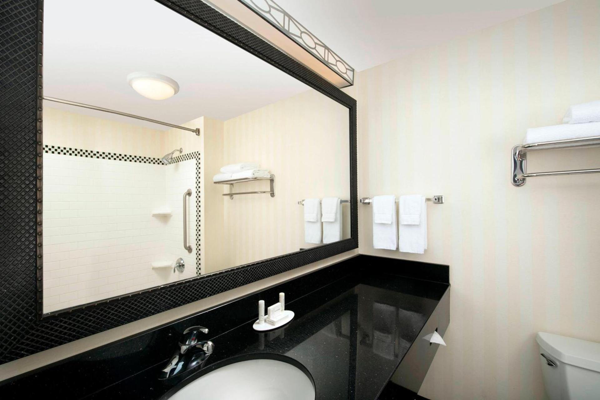 Fairfield Inn & Suites by Marriott Miami Airport South photo 10