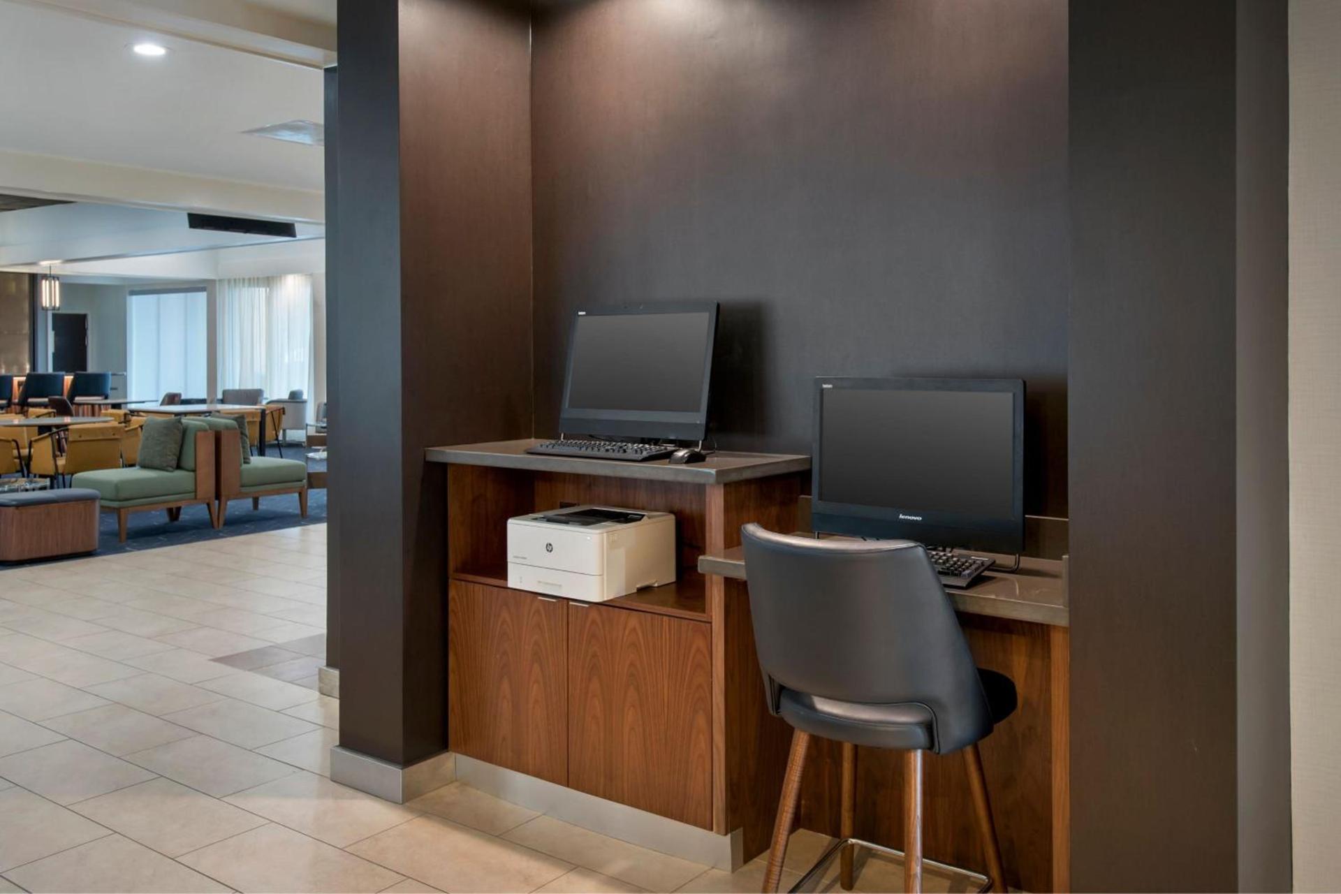 Courtyard by Marriott New Carrollton Landover photo 19