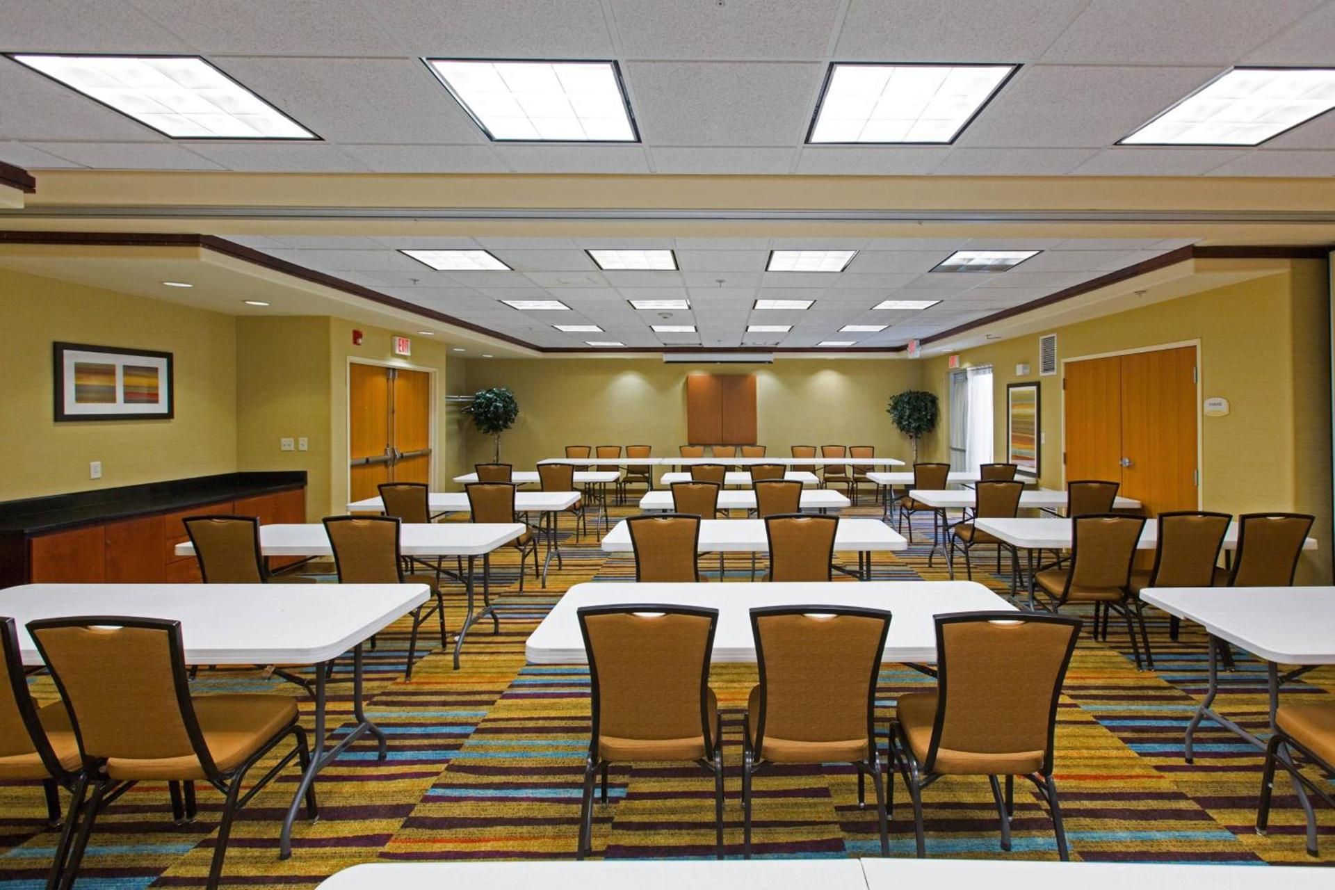 Fairfield Inn & Suites Toledo North photo 15