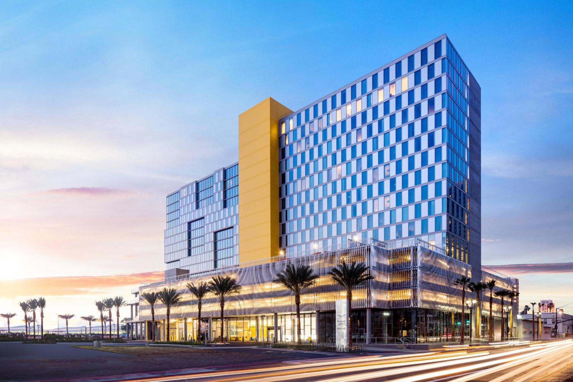 Residence Inn by Marriott San Diego Downtown/Bayfront photo 1