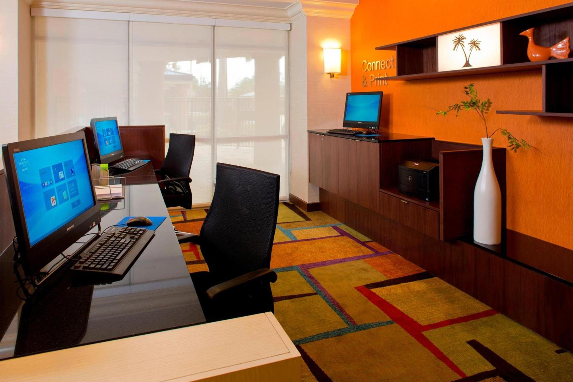 Fairfield Inn & Suites by Marriott Orlando Lake Buena Vista in the Marriott Village photo 21