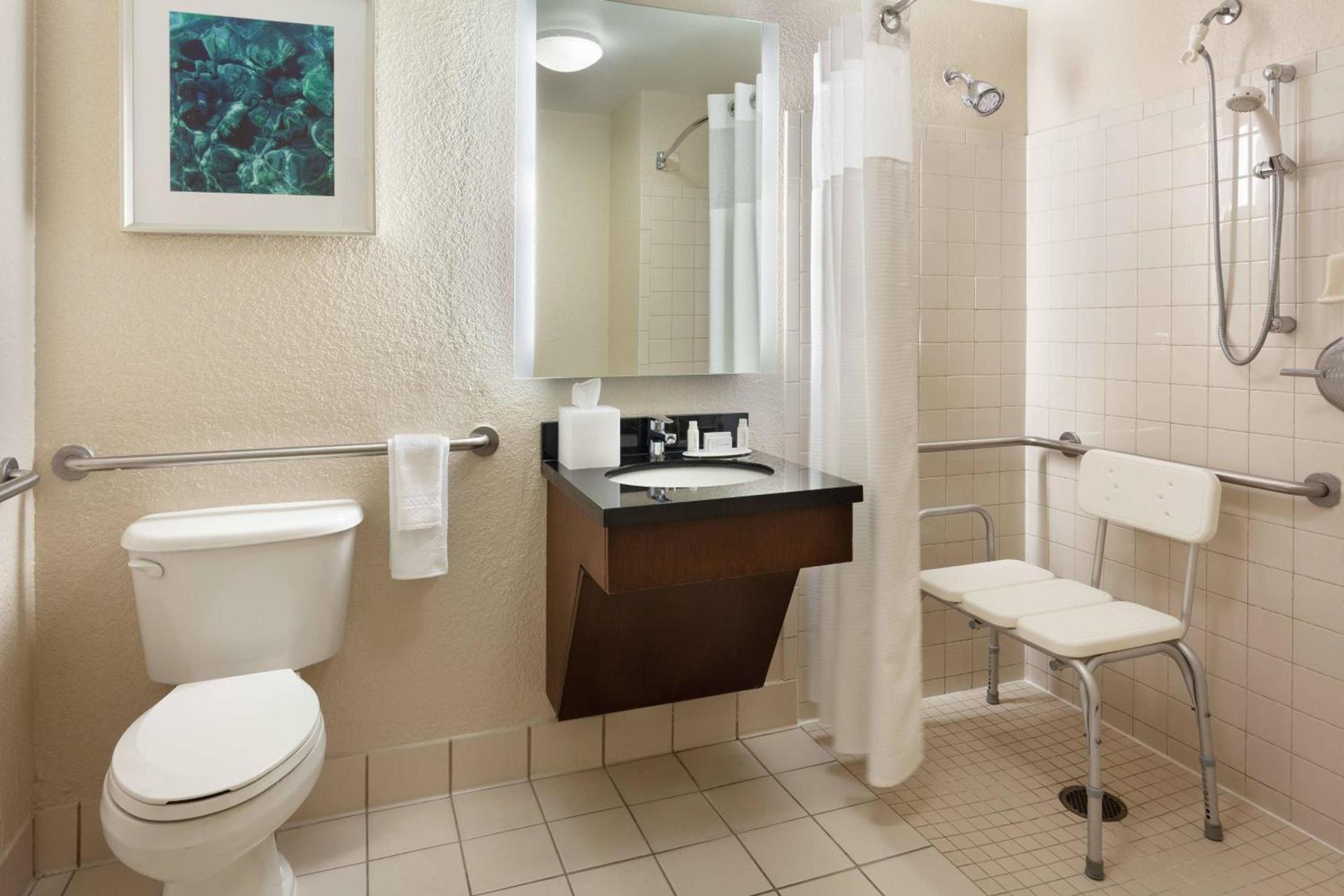 Fairfield Inn & Suites by Marriott Orlando Lake Buena Vista in the Marriott Village photo 14