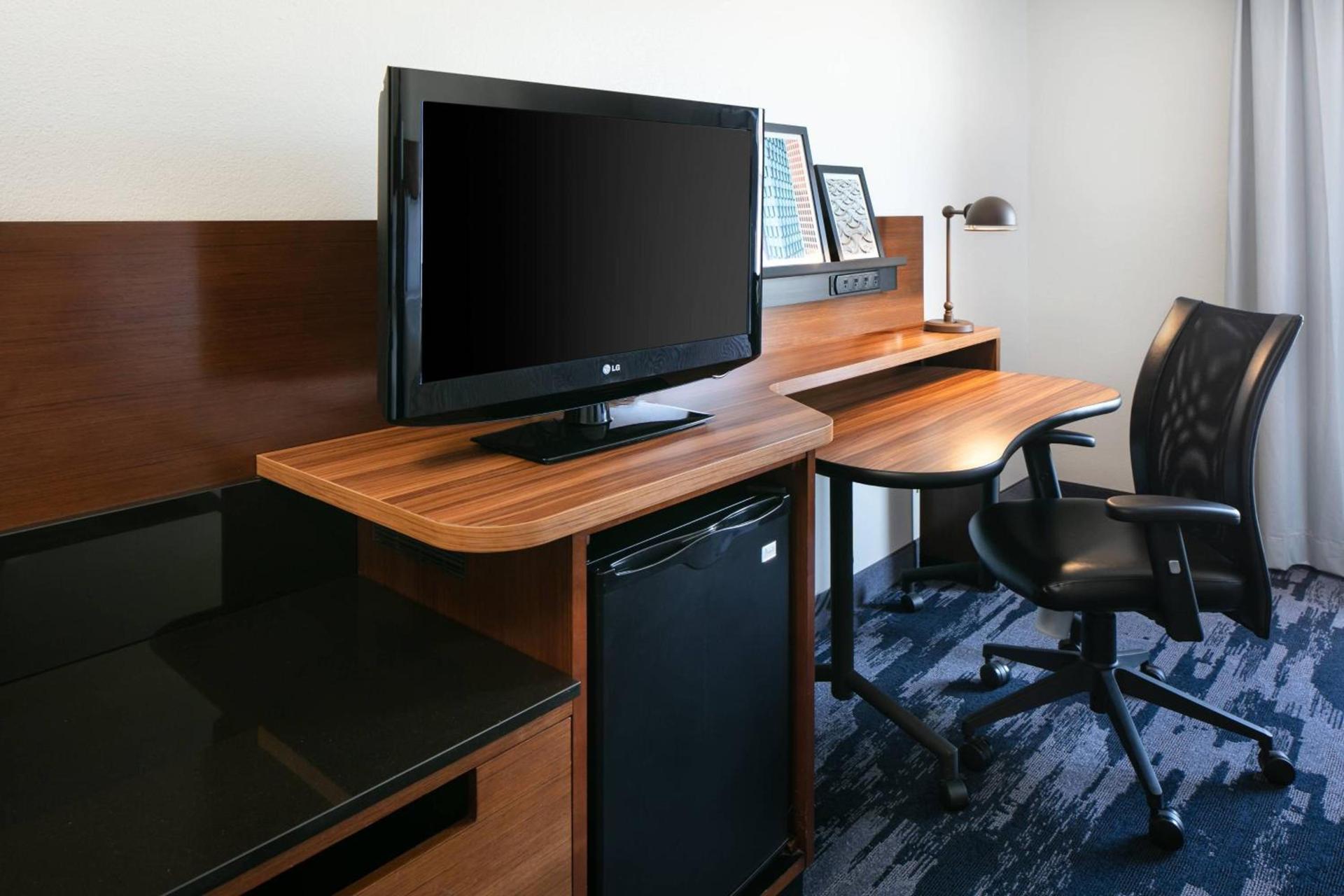 Fairfield Inn & Suites by Marriott Tulsa Central photo 12
