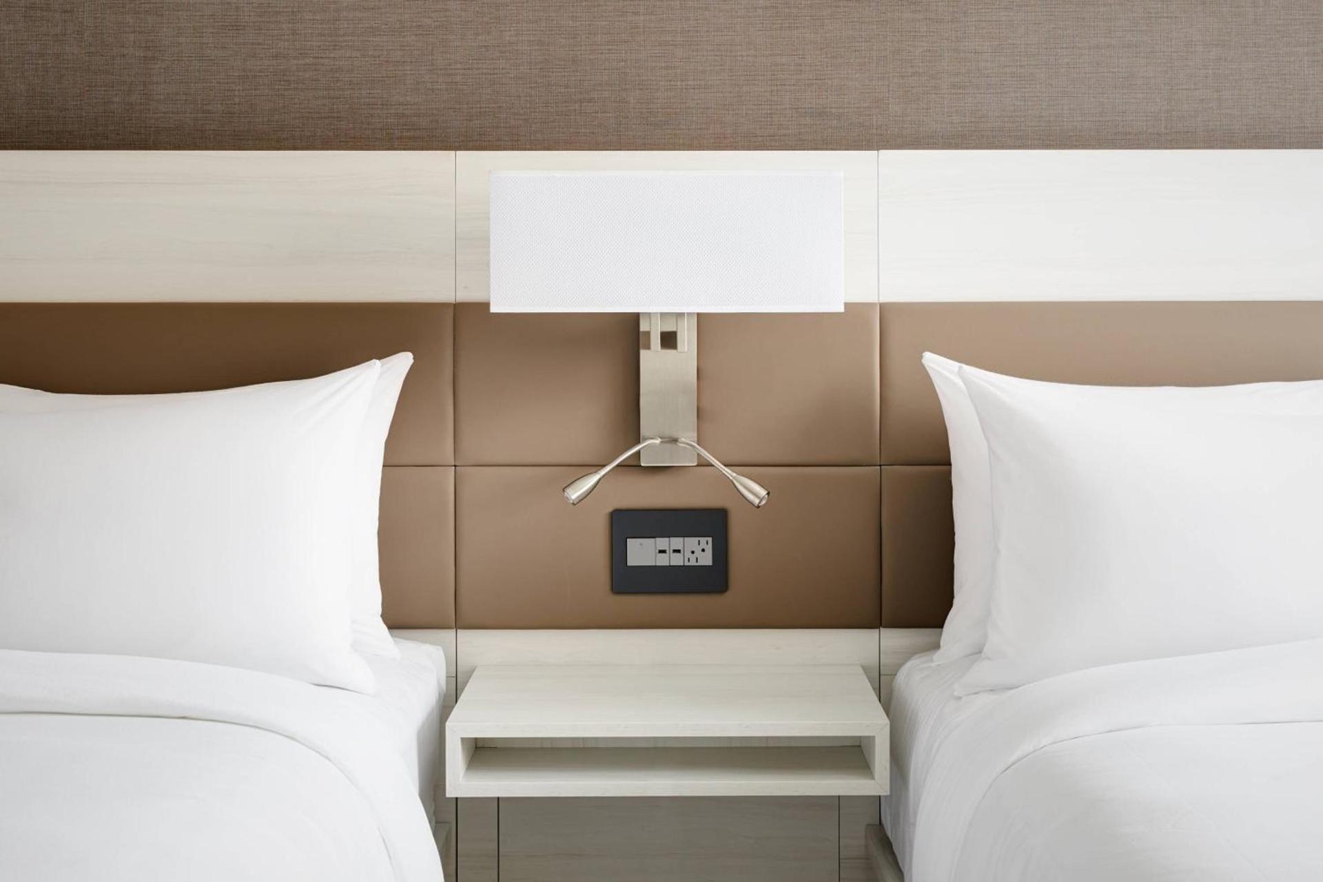 AC Hotel By Marriott Dallas By The Galleria photo 10
