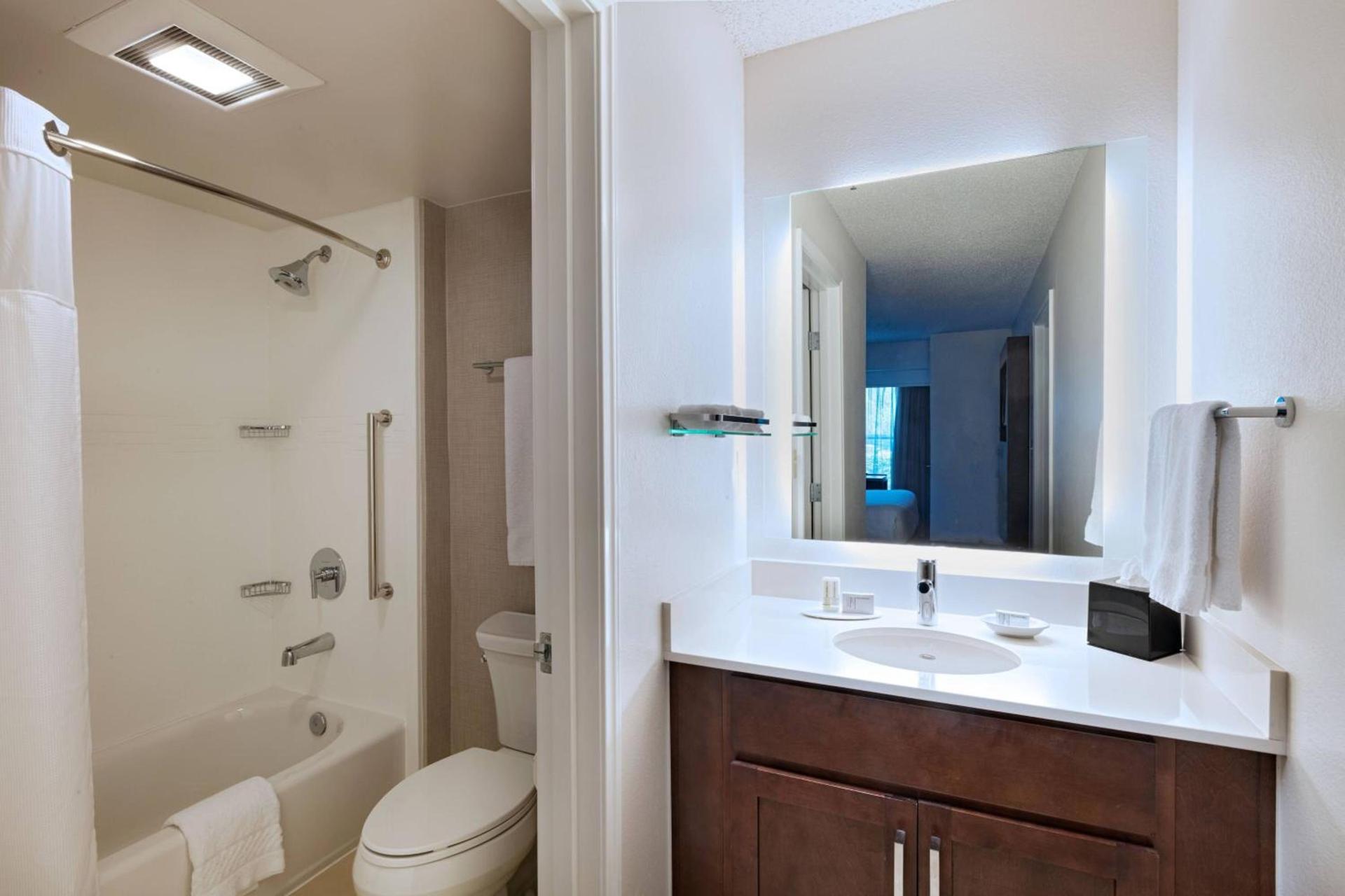 Residence Inn by Marriott Austin The Domain Area photo 11