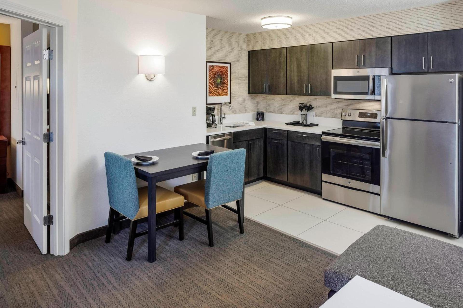 Residence Inn by Marriott Portsmouth photo 10