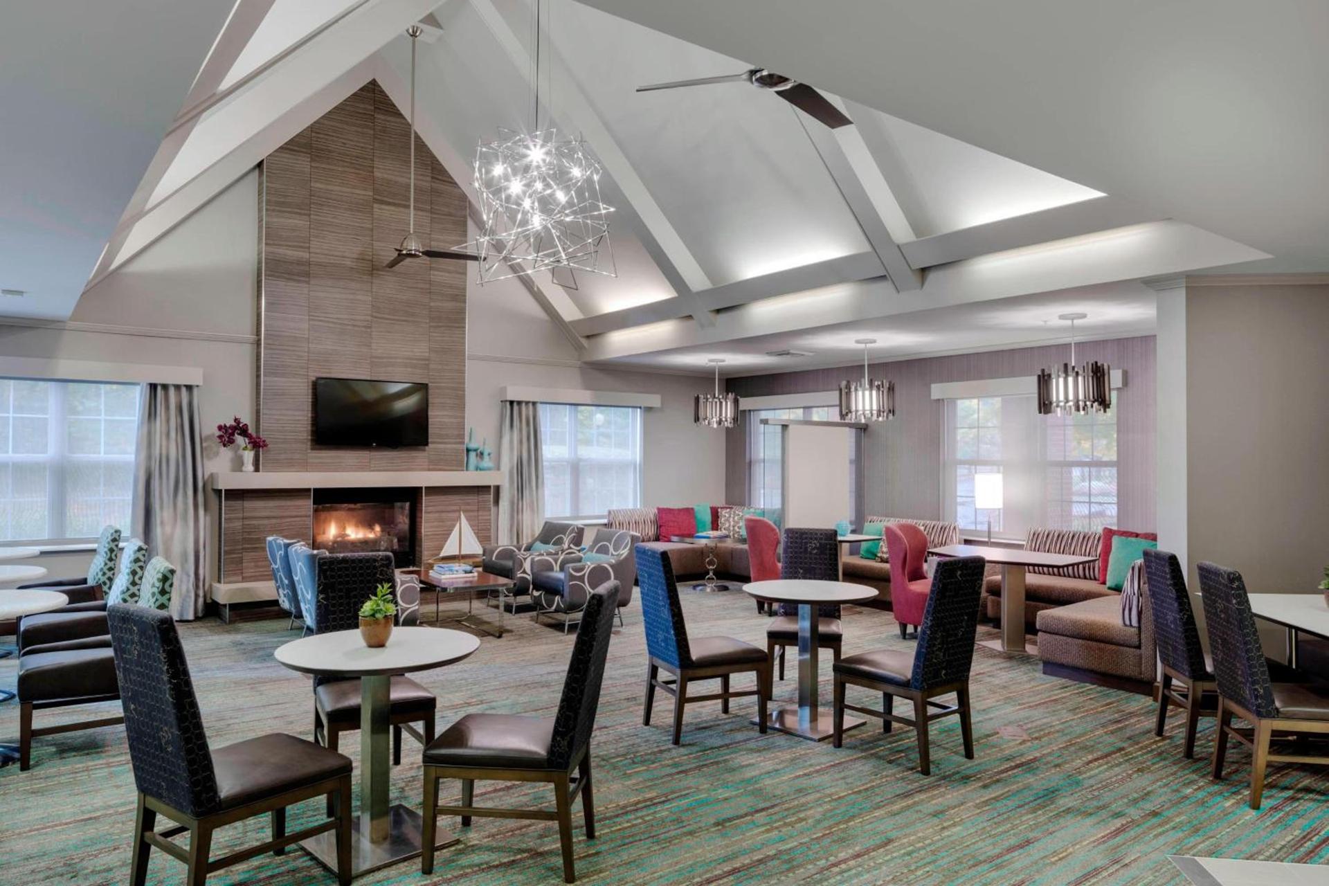 Residence Inn by Marriott Portsmouth photo 13