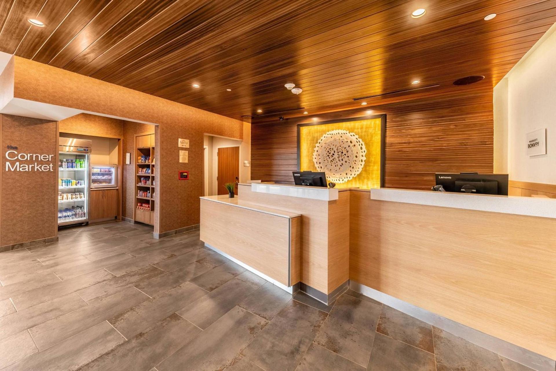 Fairfield Inn & Suites by Marriott Gainesville I-35 photo 2
