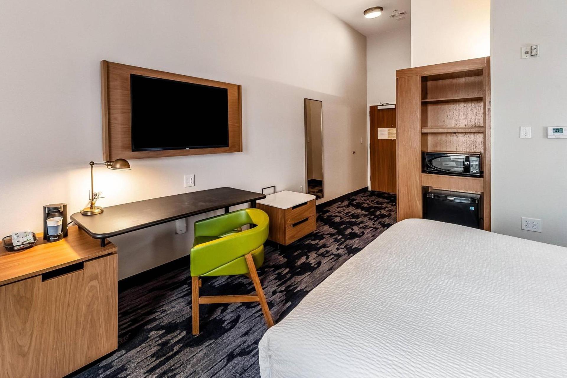 Fairfield Inn & Suites by Marriott Gainesville I-35 photo 8