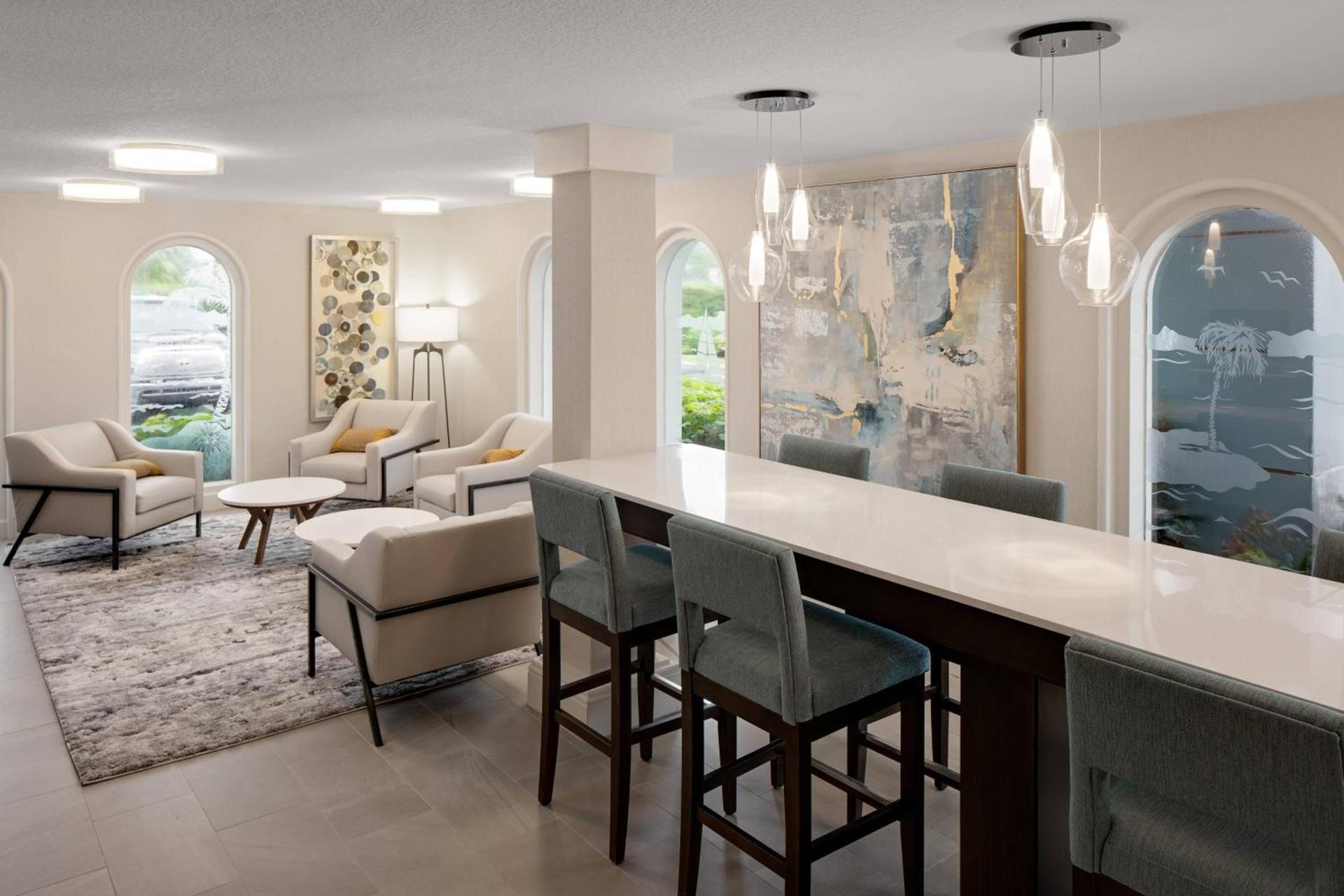 Fairfield Inn and Suites by Marriott Palm Beach photo 3