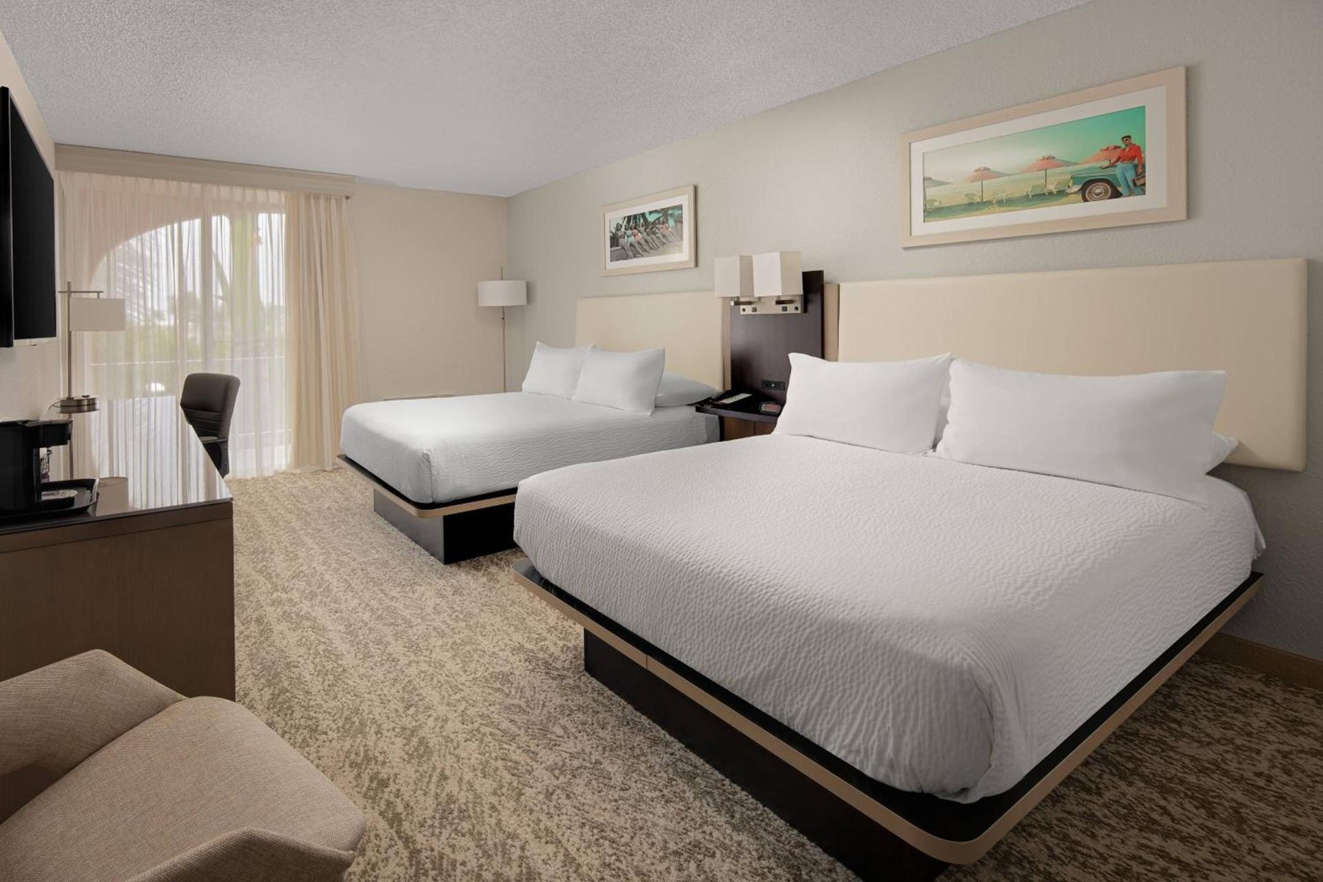 Fairfield Inn and Suites by Marriott Palm Beach photo 4