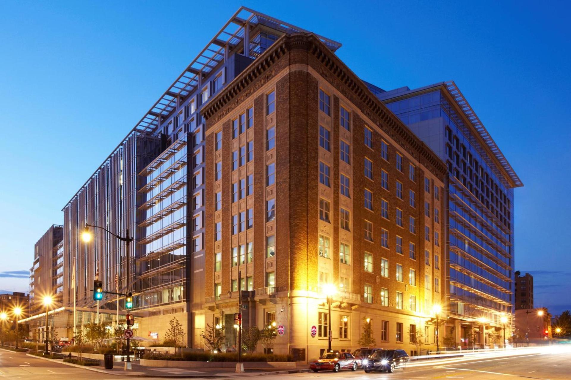 Marriott Marquis Washington, DC photo 2